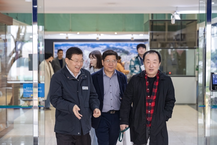 ‘이스트폴 입주예정자협의회’감사패 전달식