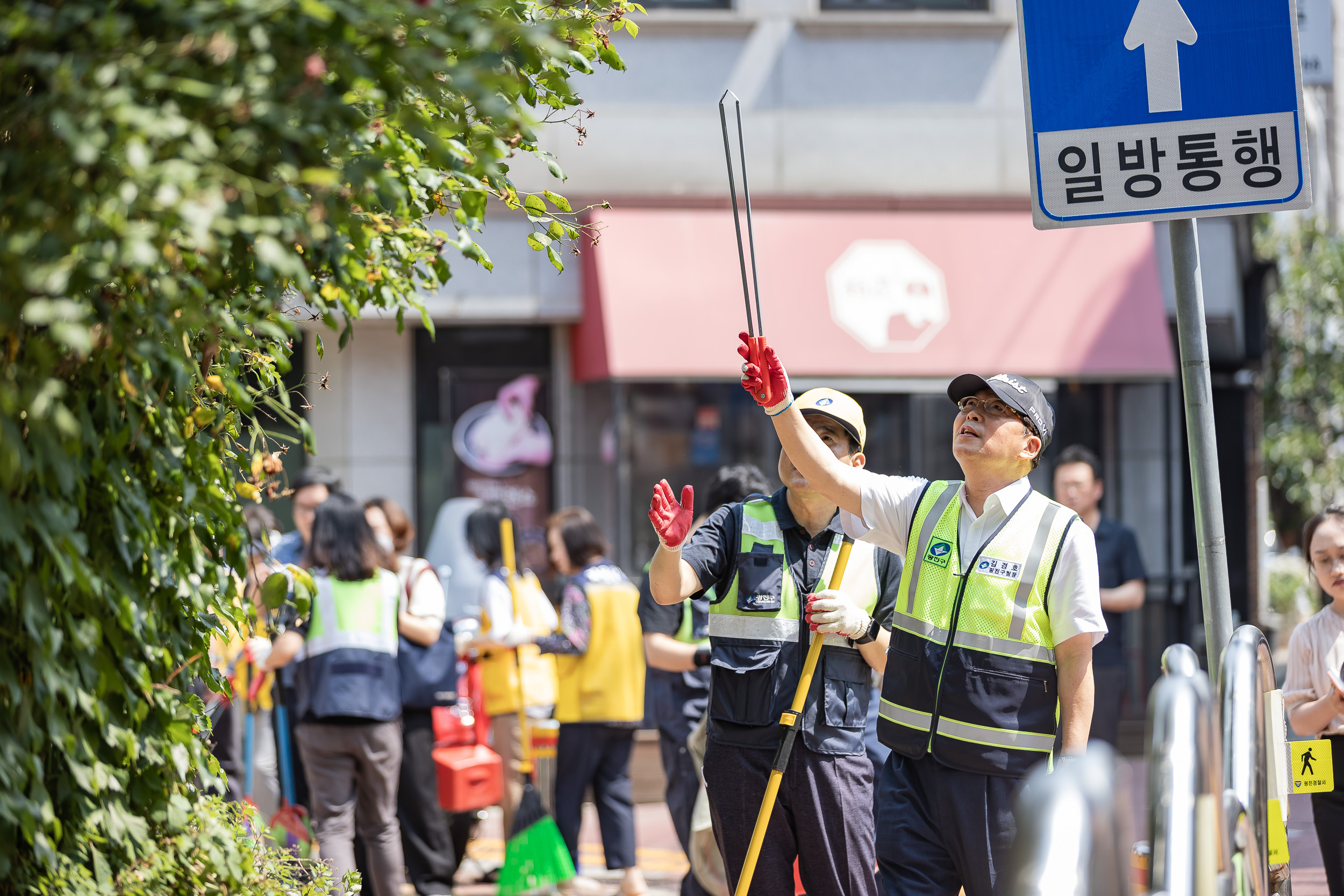 20230619-화양초등학교 일대 청소 JKIM6852_G_111613.jpg