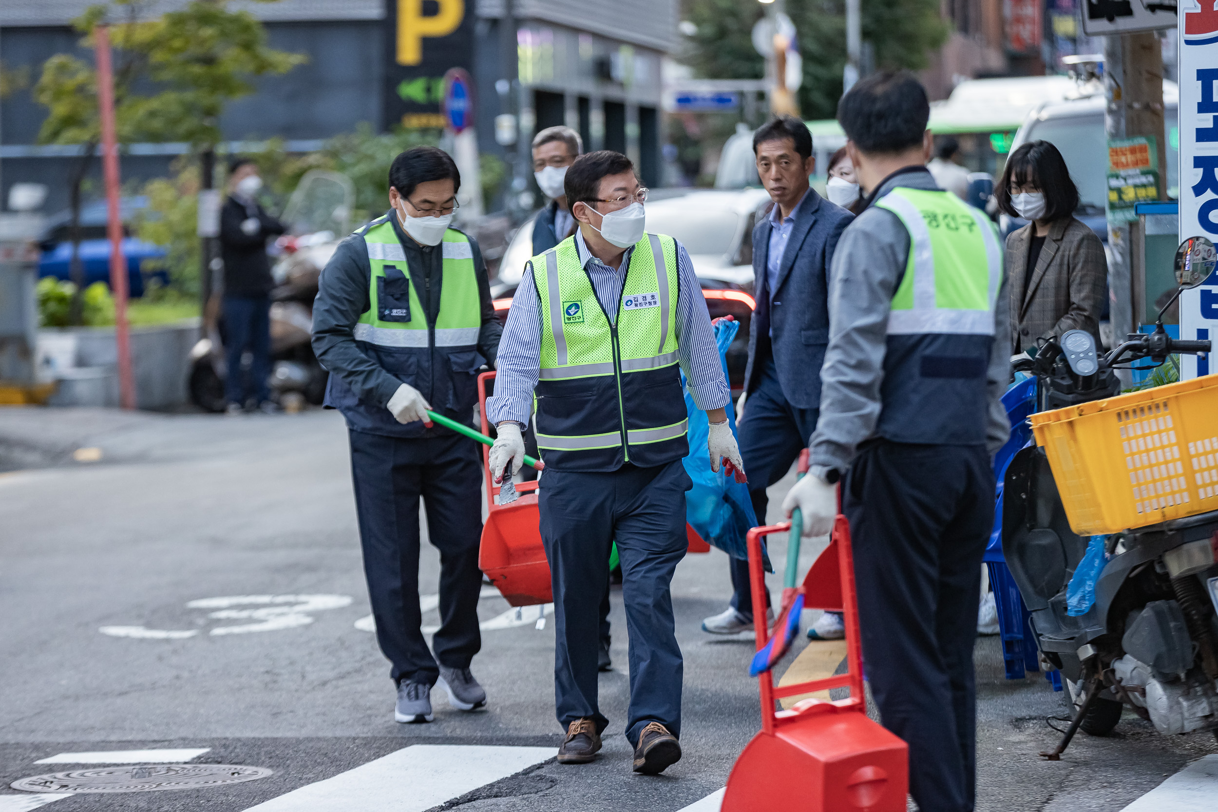 20221005-제5회 주민과 함께하는 군자동 골목청소 221005-0351_G_181942.jpg