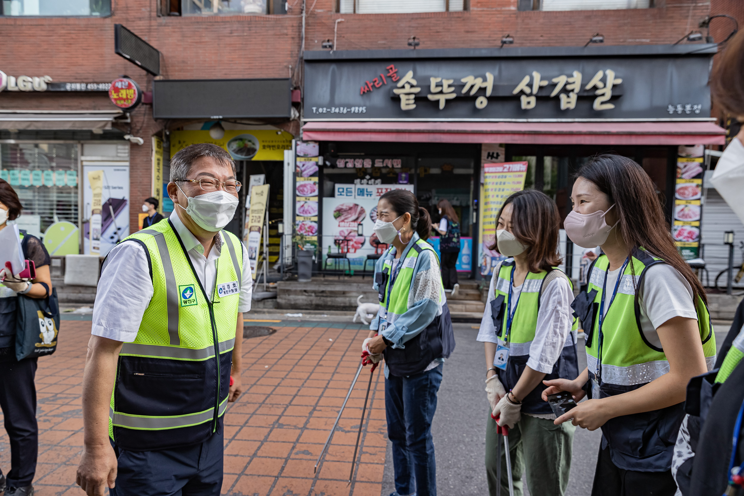 20220915-제3회 주민과 함께하는 골목청소(능동) 220915-0220_G_093307.jpg