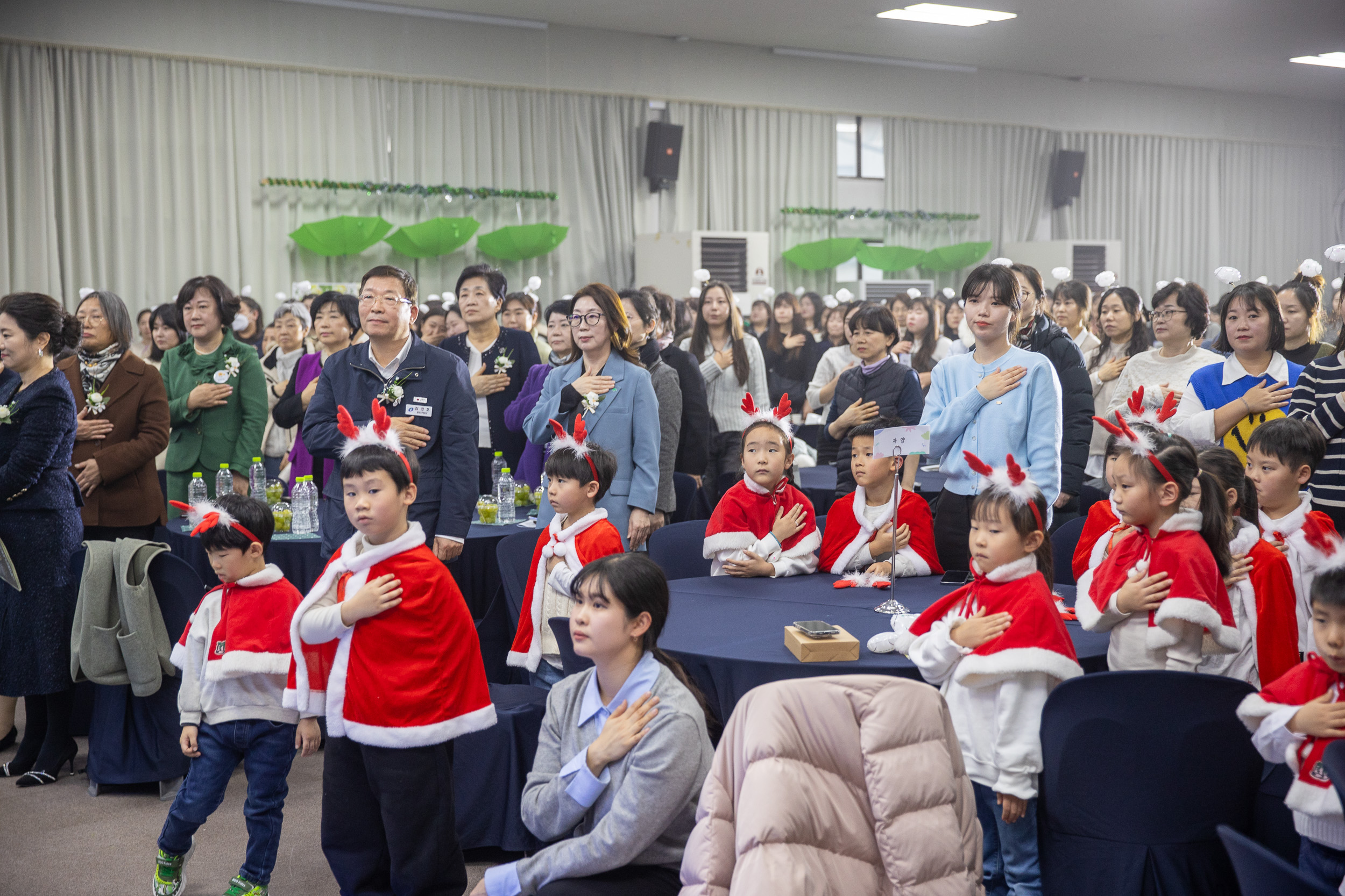 20241209-국공립어린이집연합회 사랑의 동전모으기 및 송년회 20241209_8396_G_093838.jpg