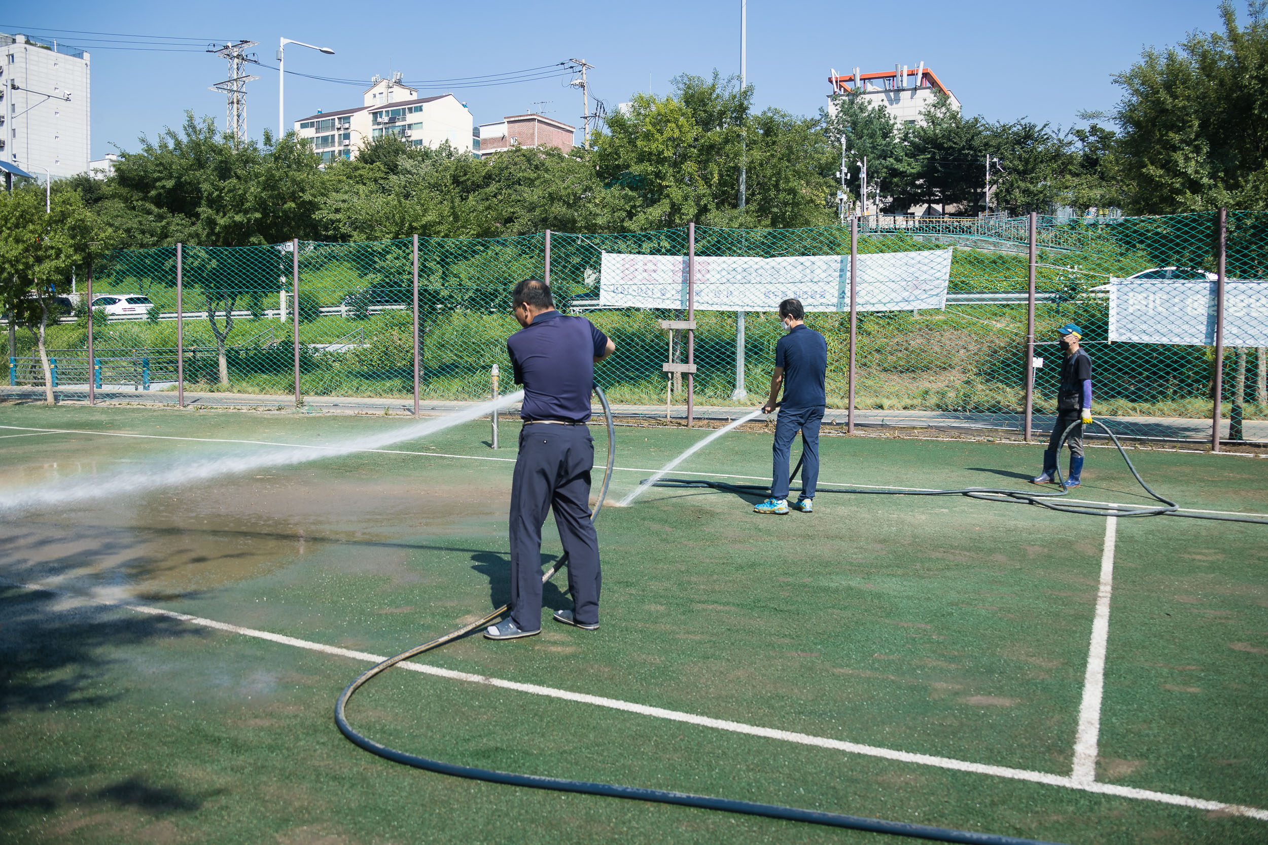 20220812-중랑천 장미정원 침수피해 복구현장 방문 220812-0045_G_214328.jpg