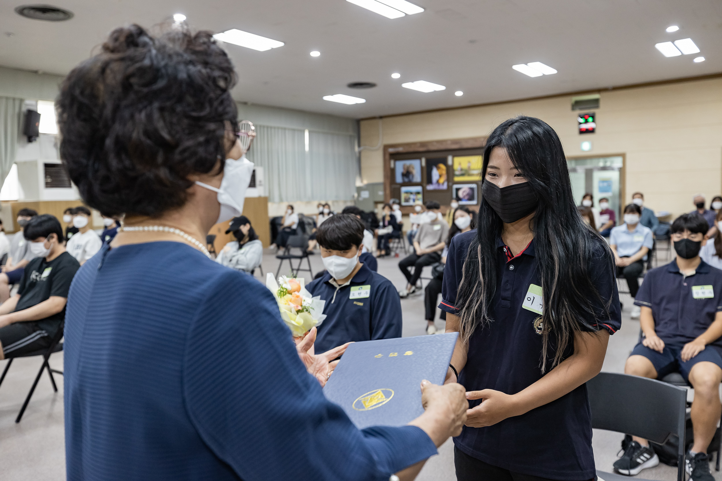 20220818-2022광진구 장학생 장학증서 수여식 220818-0210_G_173428.jpg