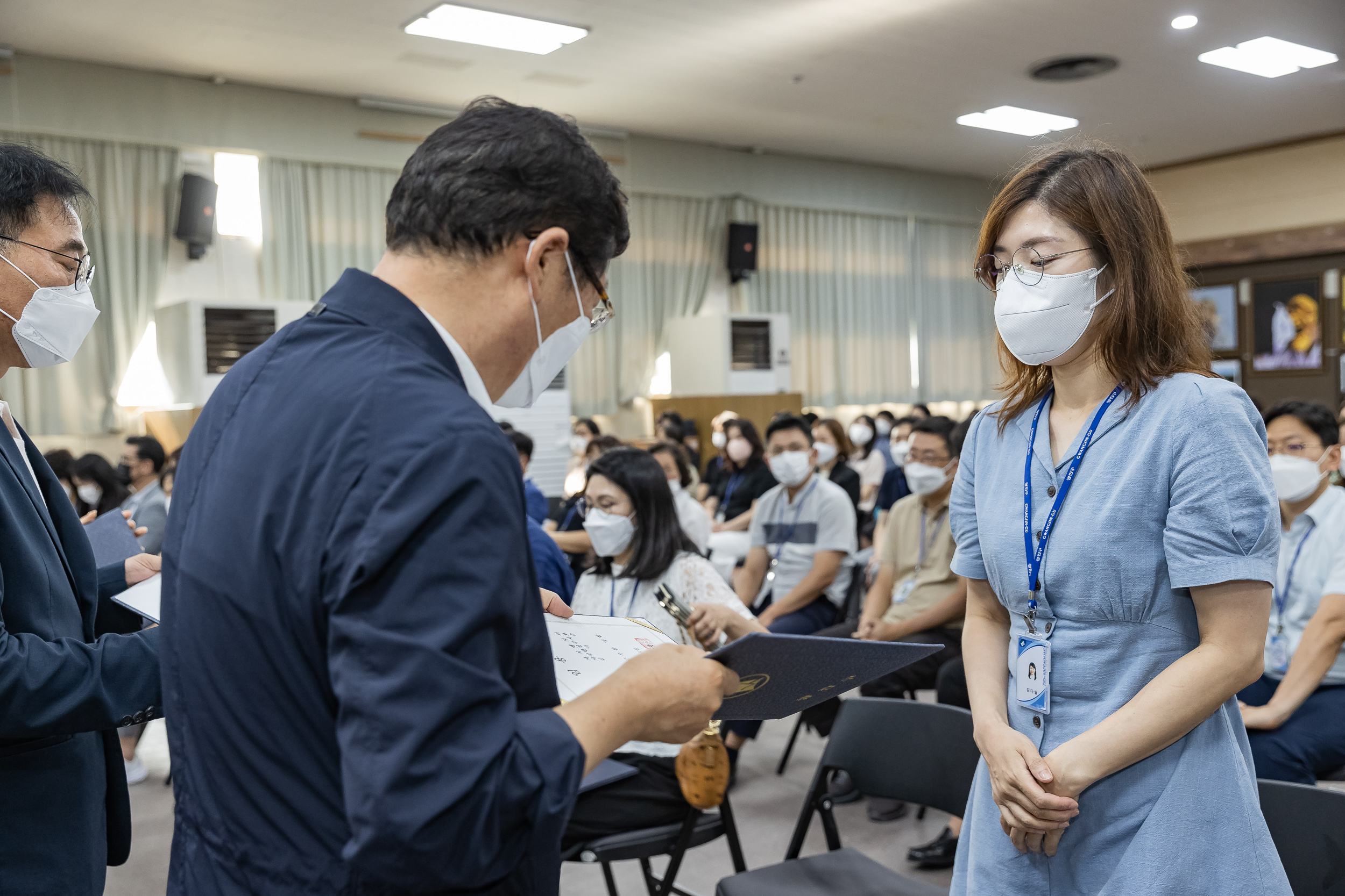 20220722-2022년 하반기 정기인사 임용장 수여식 20220722_7247_G_204625.jpg