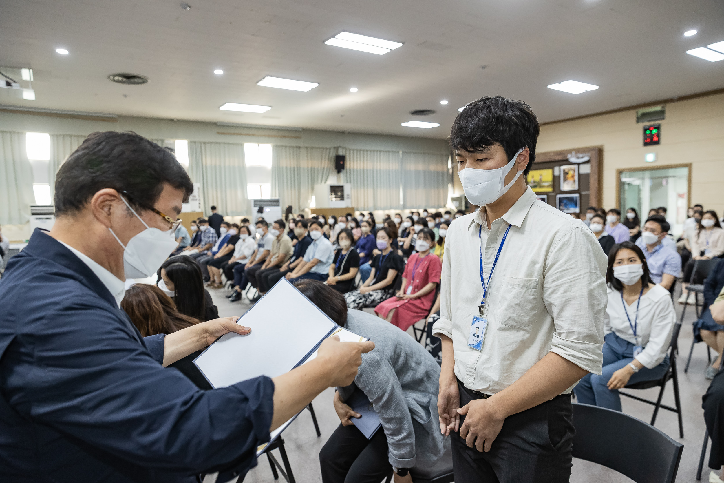 20220722-2022년 하반기 정기인사 임용장 수여식 20220722_7279_G_204627.jpg