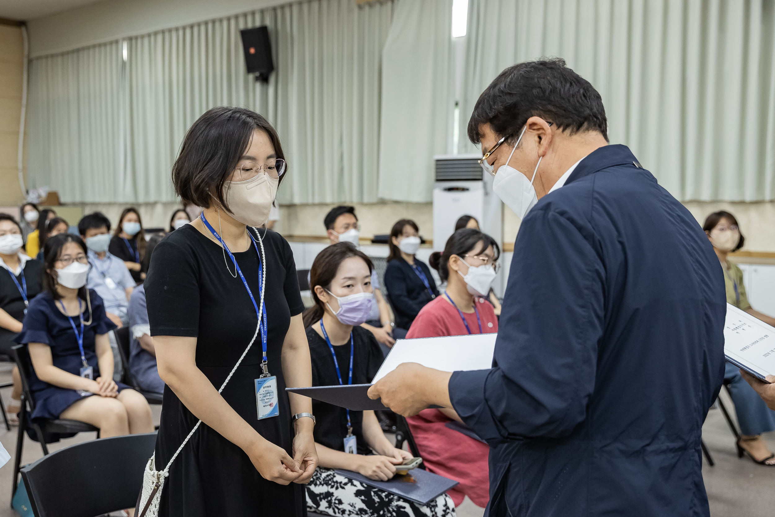 20220722-2022년 하반기 정기인사 임용장 수여식 20220722_7323_G_204629.jpg