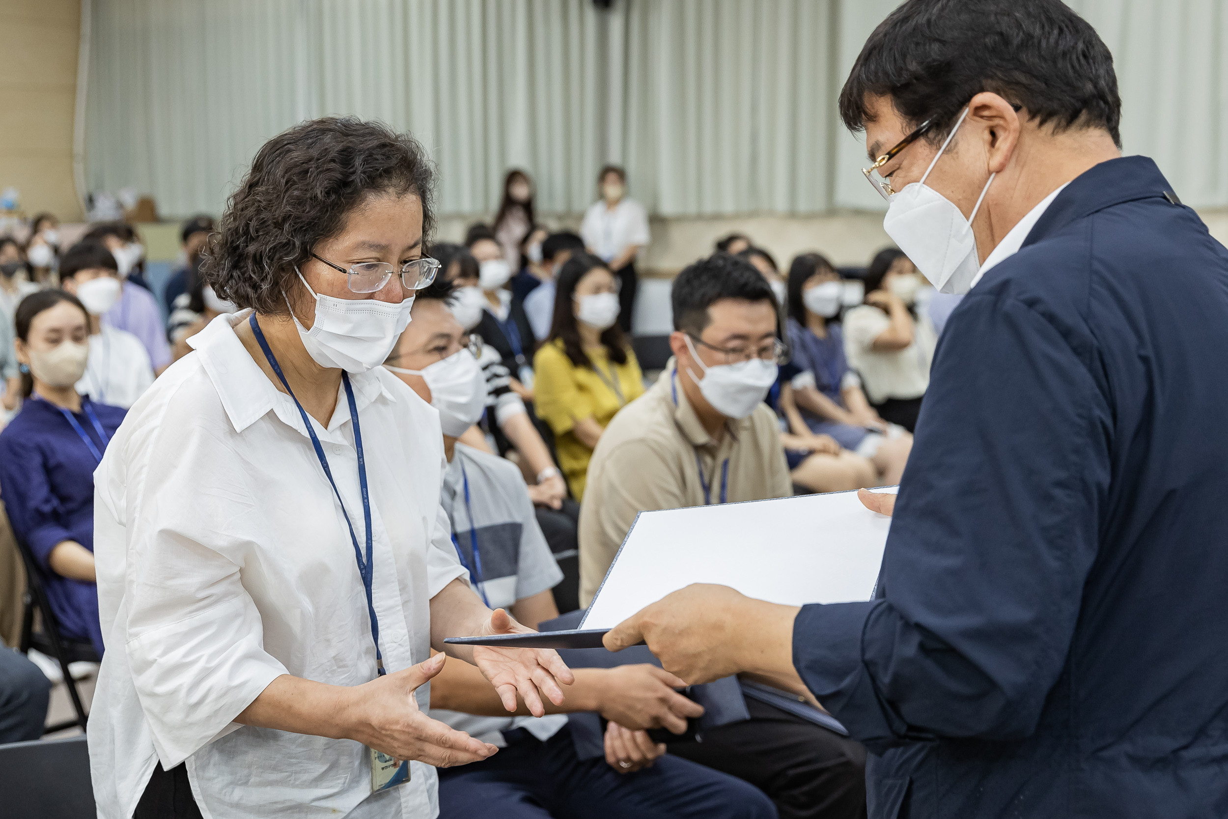 20220722-2022년 하반기 정기인사 임용장 수여식 20220722_7353_G_204630.jpg