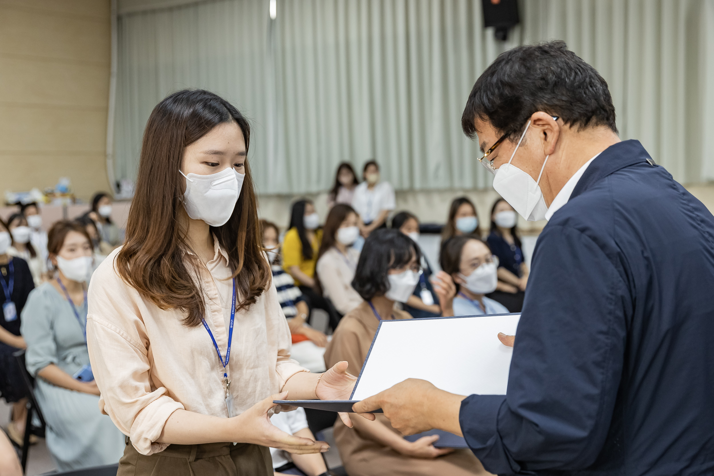 20220722-2022년 하반기 정기인사 임용장 수여식 20220722_7566_G_204639.jpg