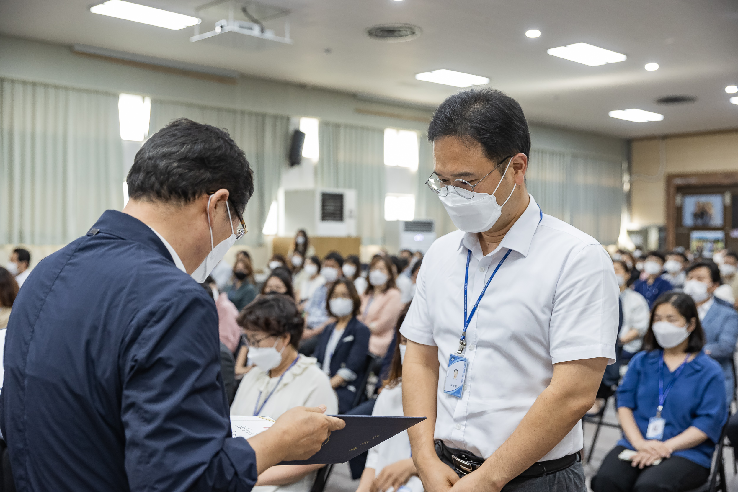 20220722-2022년 하반기 정기인사 임용장 수여식 20220722_6781_G_204607.jpg