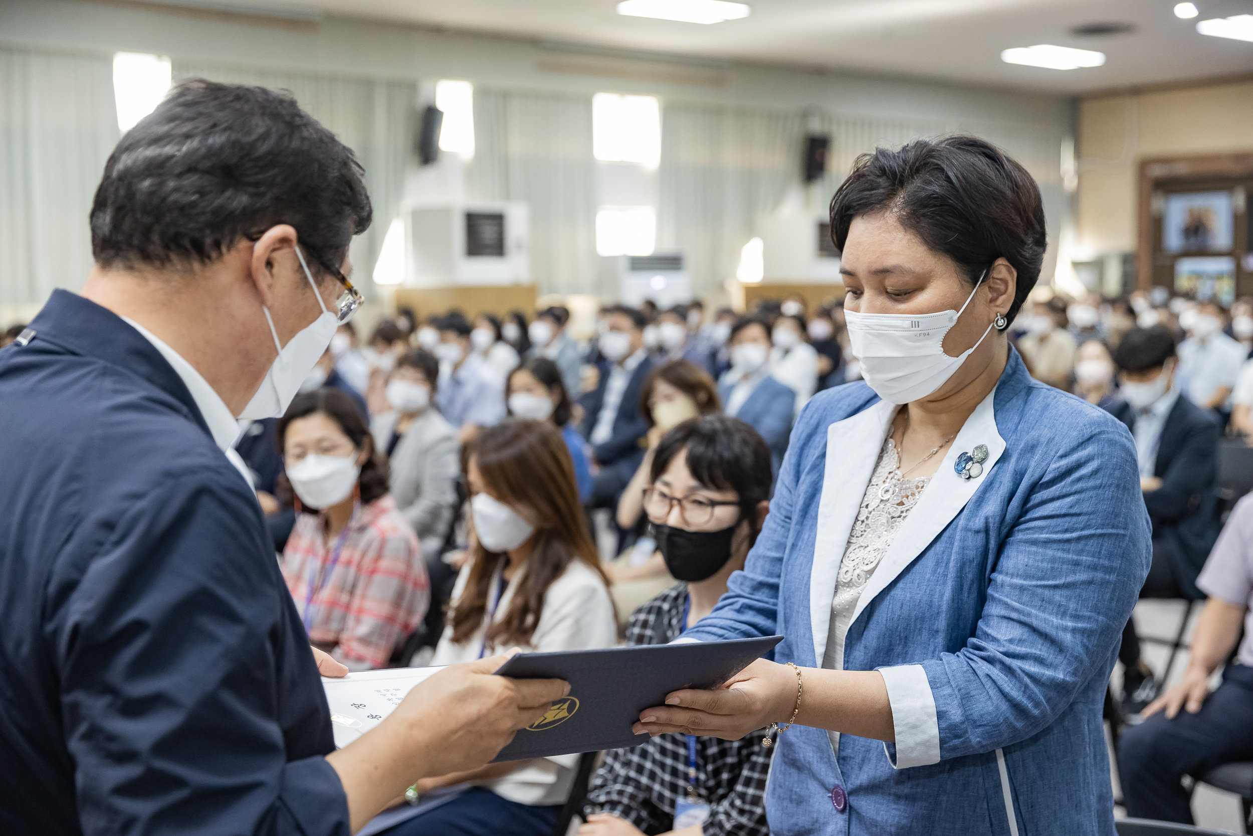 20220722-2022년 하반기 정기인사 임용장 수여식 20220722_6819_G_204608.jpg