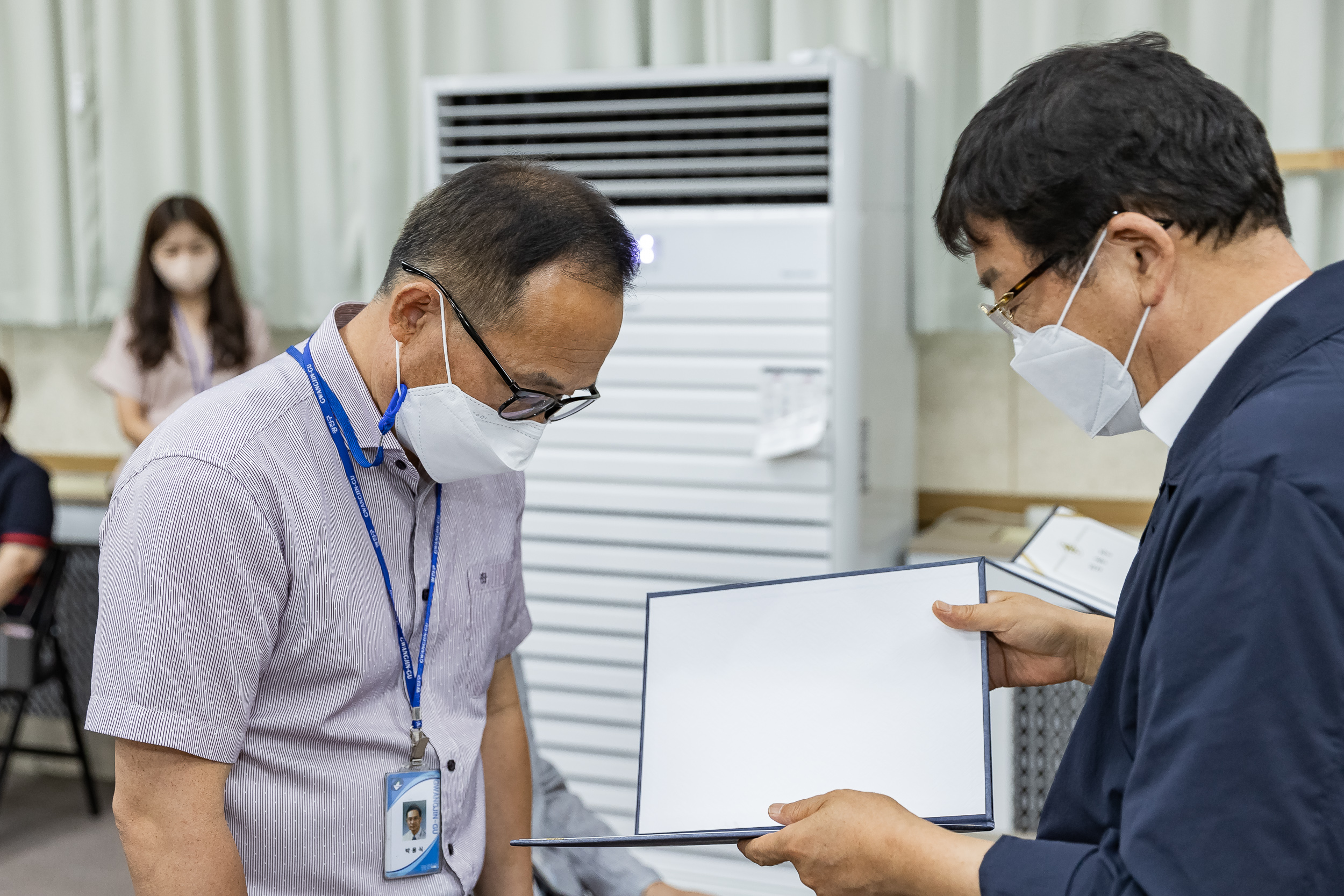 20220722-2022년 하반기 정기인사 임용장 수여식 20220722_6834_G_204609.jpg