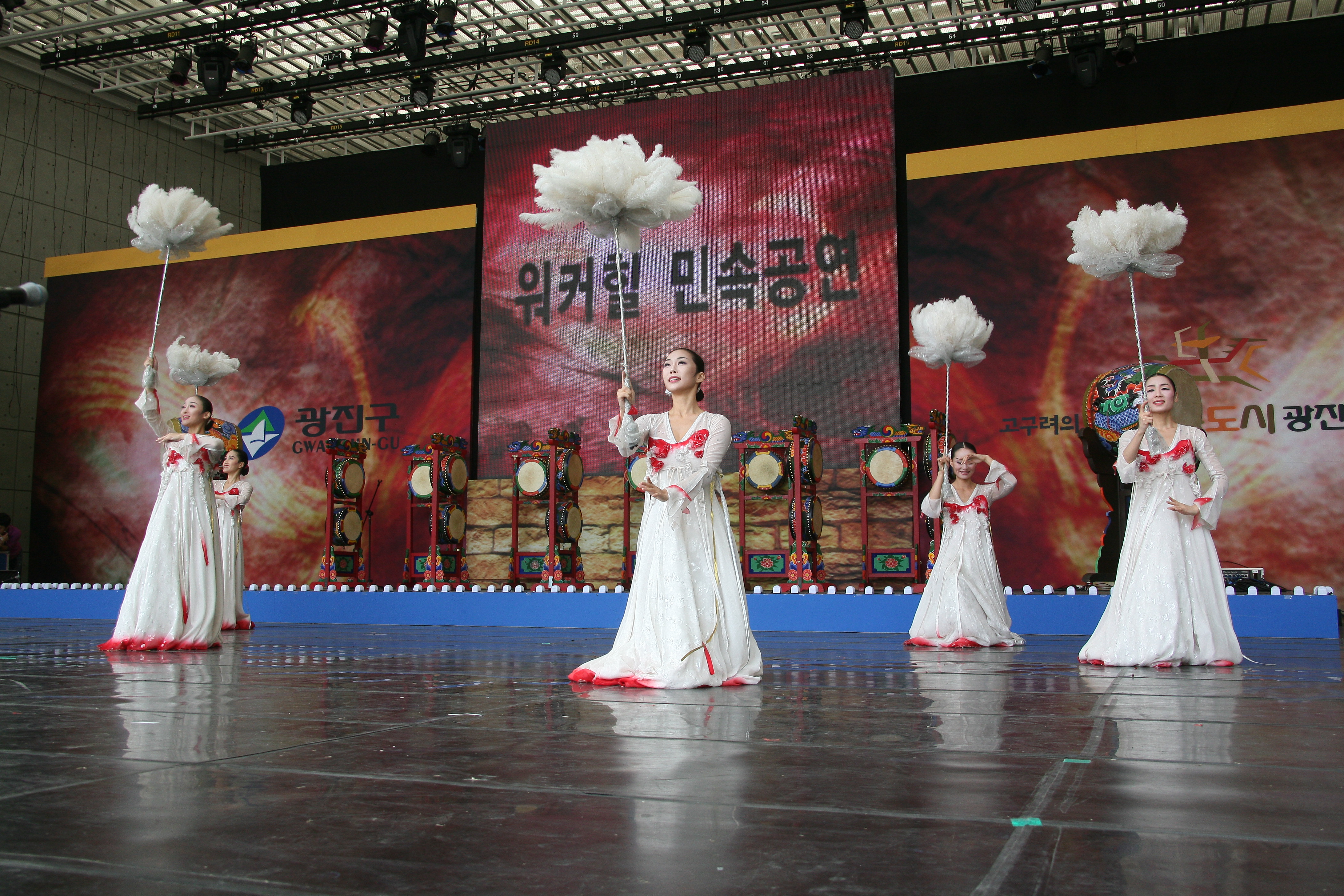 2009 아차산 고구려축제 워커힐 민속공연 14248.JPG