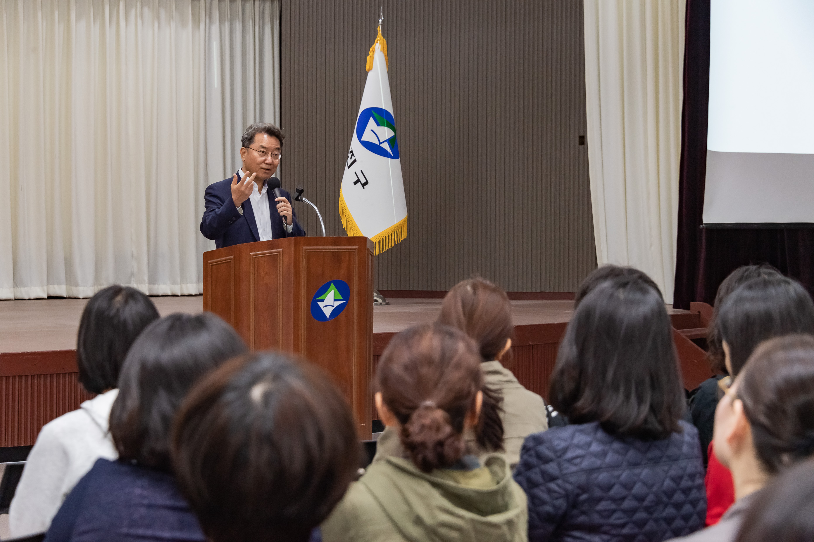 20191022-2019 광진구 학부모아카데미 '수학은 잘못이 없다' 자녀의 미래를 여는 수학공부법 20191022-167245_s_140224.jpg