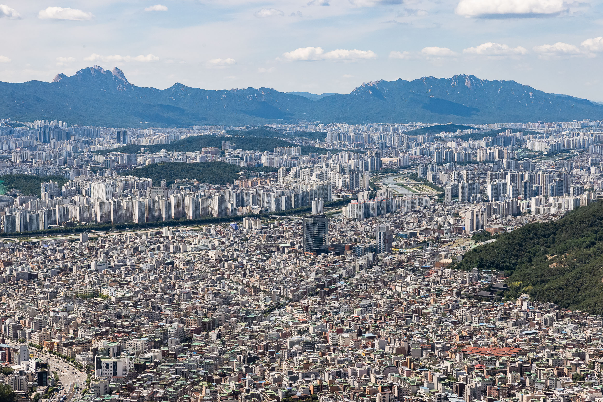 20210810-하늘에서 본 광진구-중곡4동 20210616-003206_G_133611.jpg