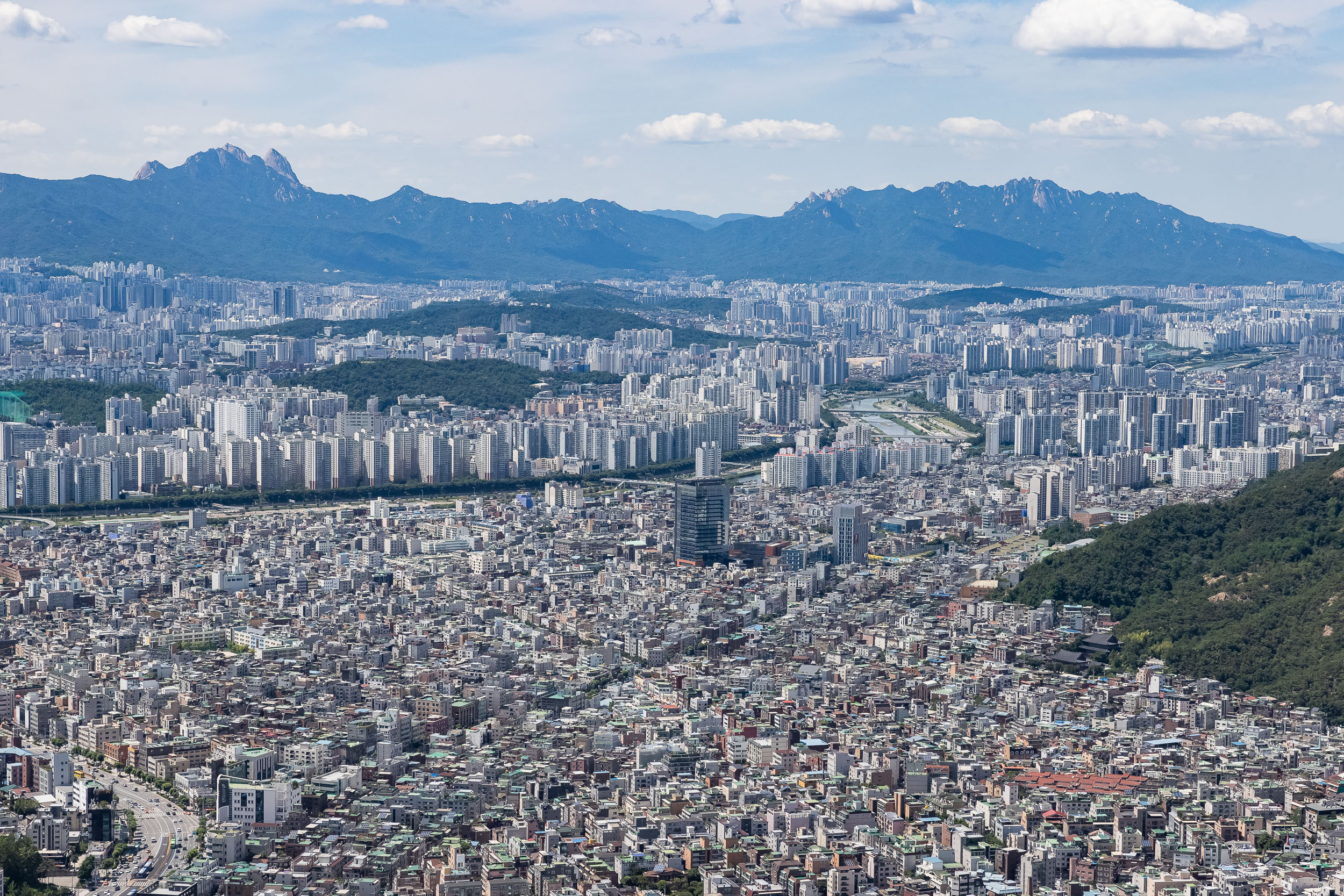 20210810-하늘에서 본 광진구-중곡2동 20210616-003206_G_133930.jpg