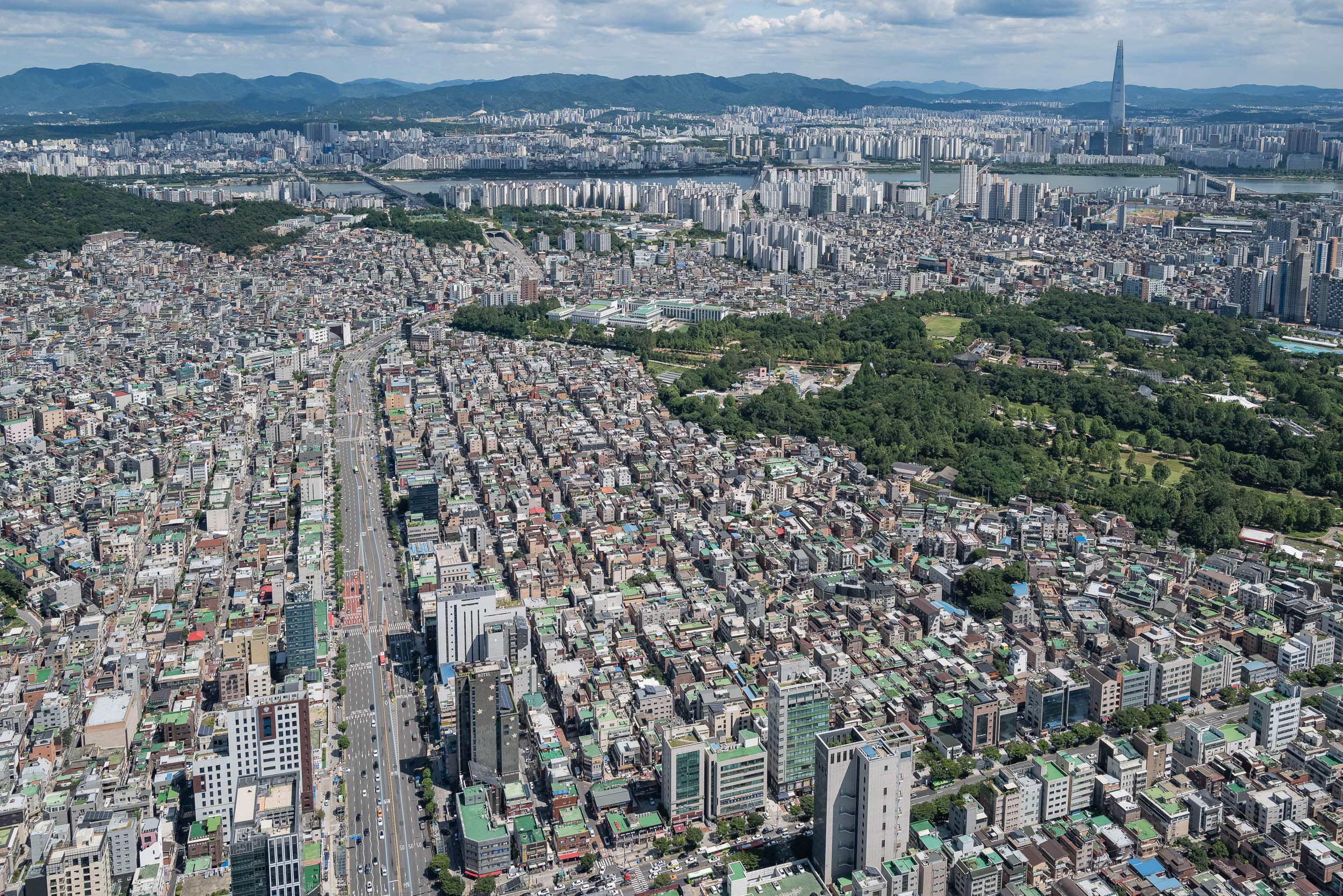 20210810-하늘에서 본 광진구-능동 20210616-000234_G_132830.jpg