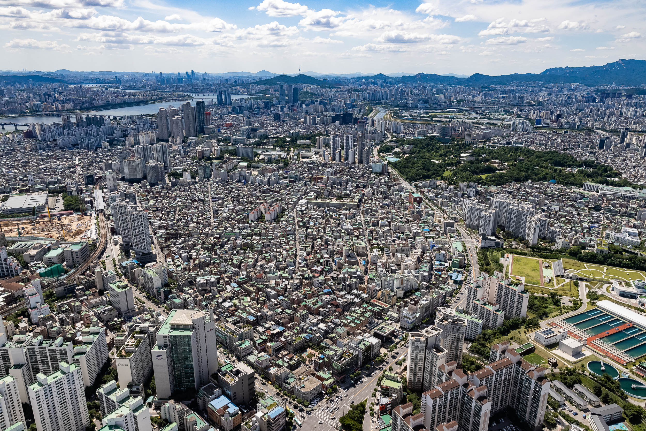 20210810-하늘에서 본 광진구-구의1동 20210616-003186_G_132350.jpg