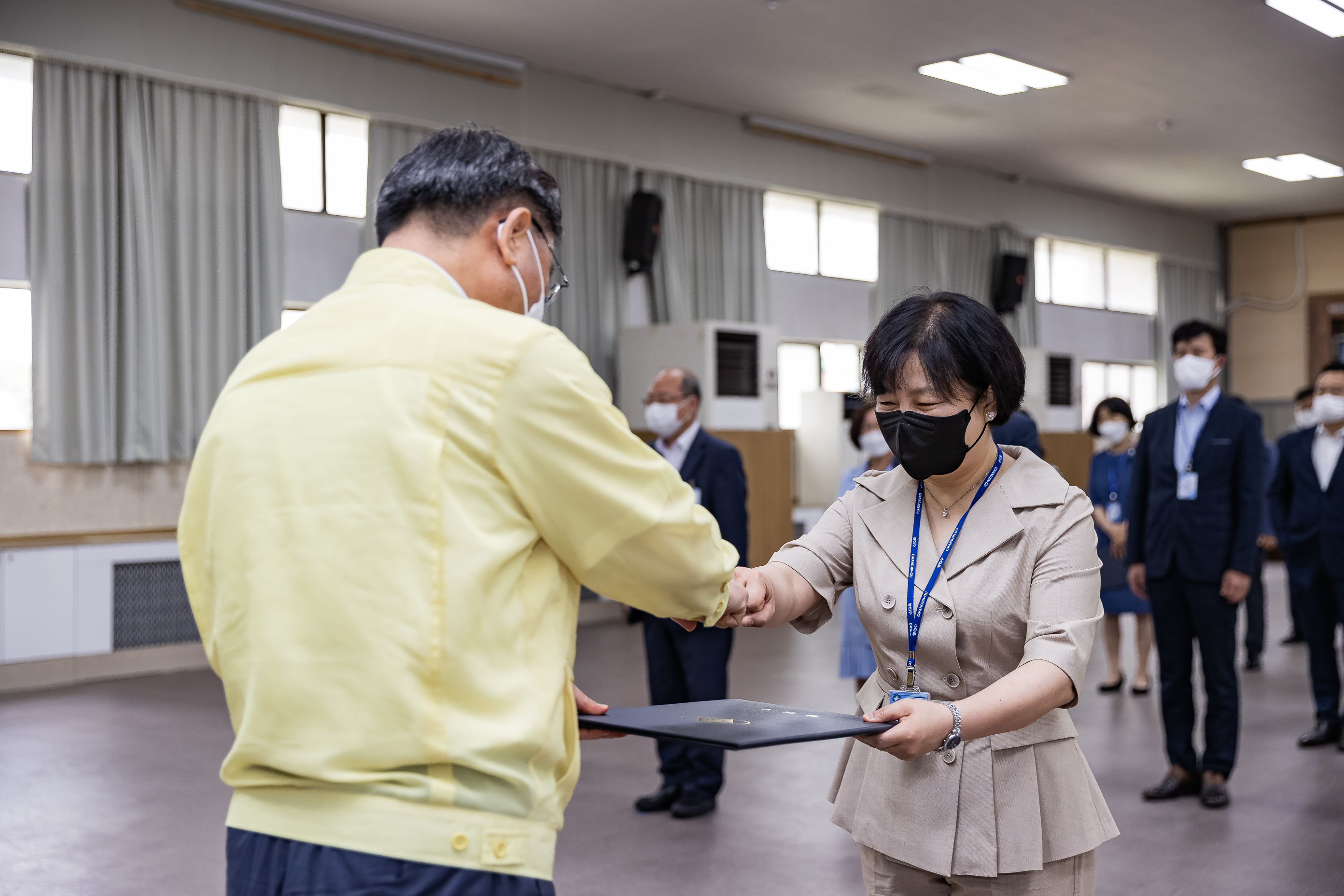 20210630-2021년 하반기 정기인사 임명장 수여식 20210630-000118_s_132332.jpg