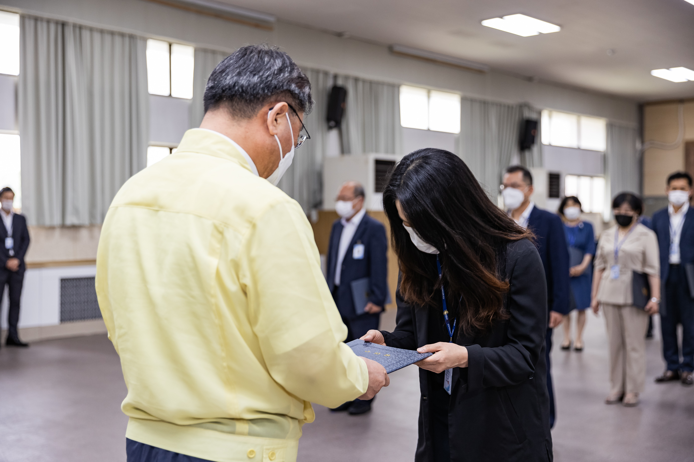 20210630-2021년 하반기 정기인사 임명장 수여식 20210630-000353_s_132339.jpg