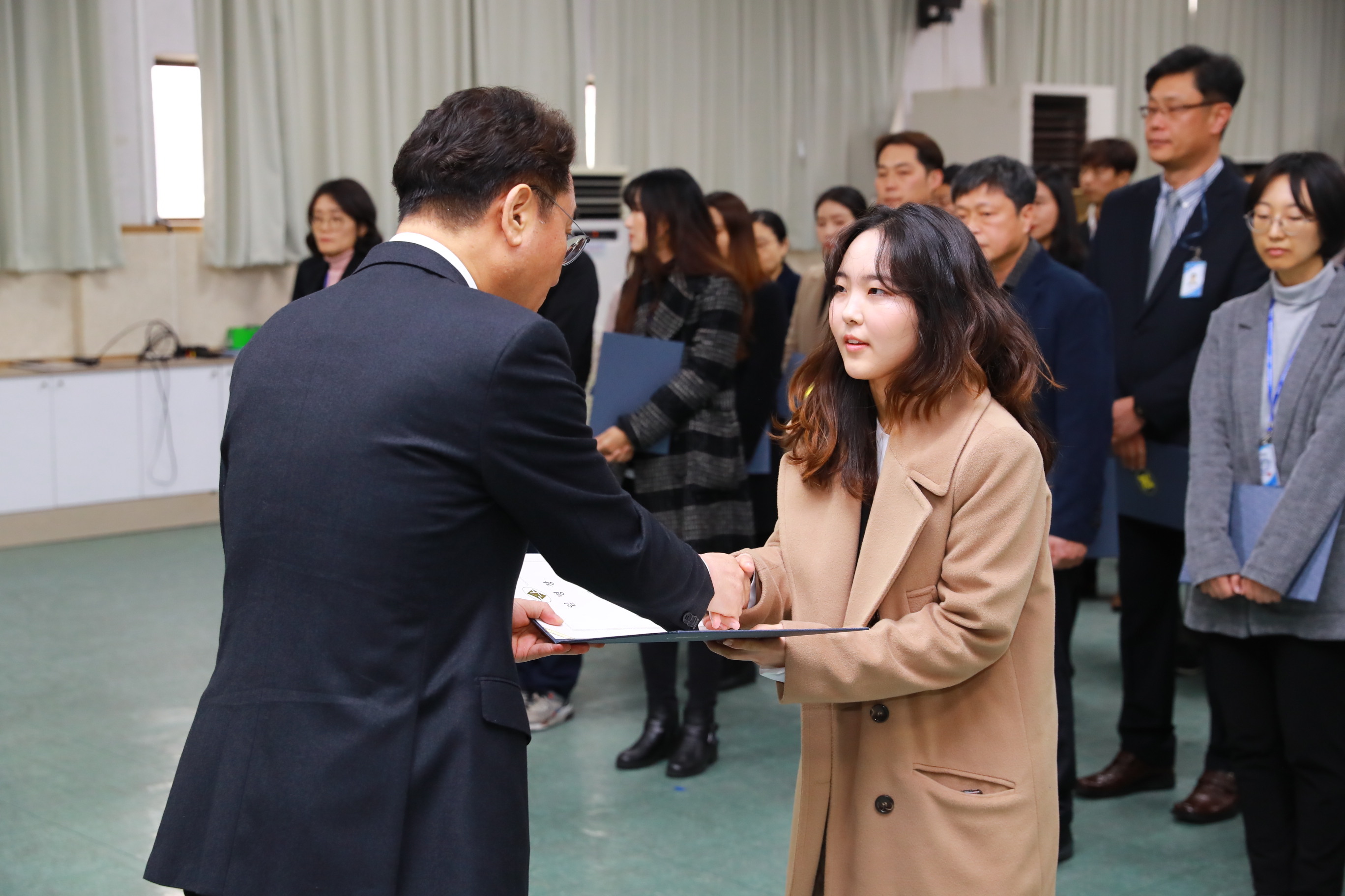 20190107-7급이하 및 신규직원 발령장 수여식  IB1_8559.JPG