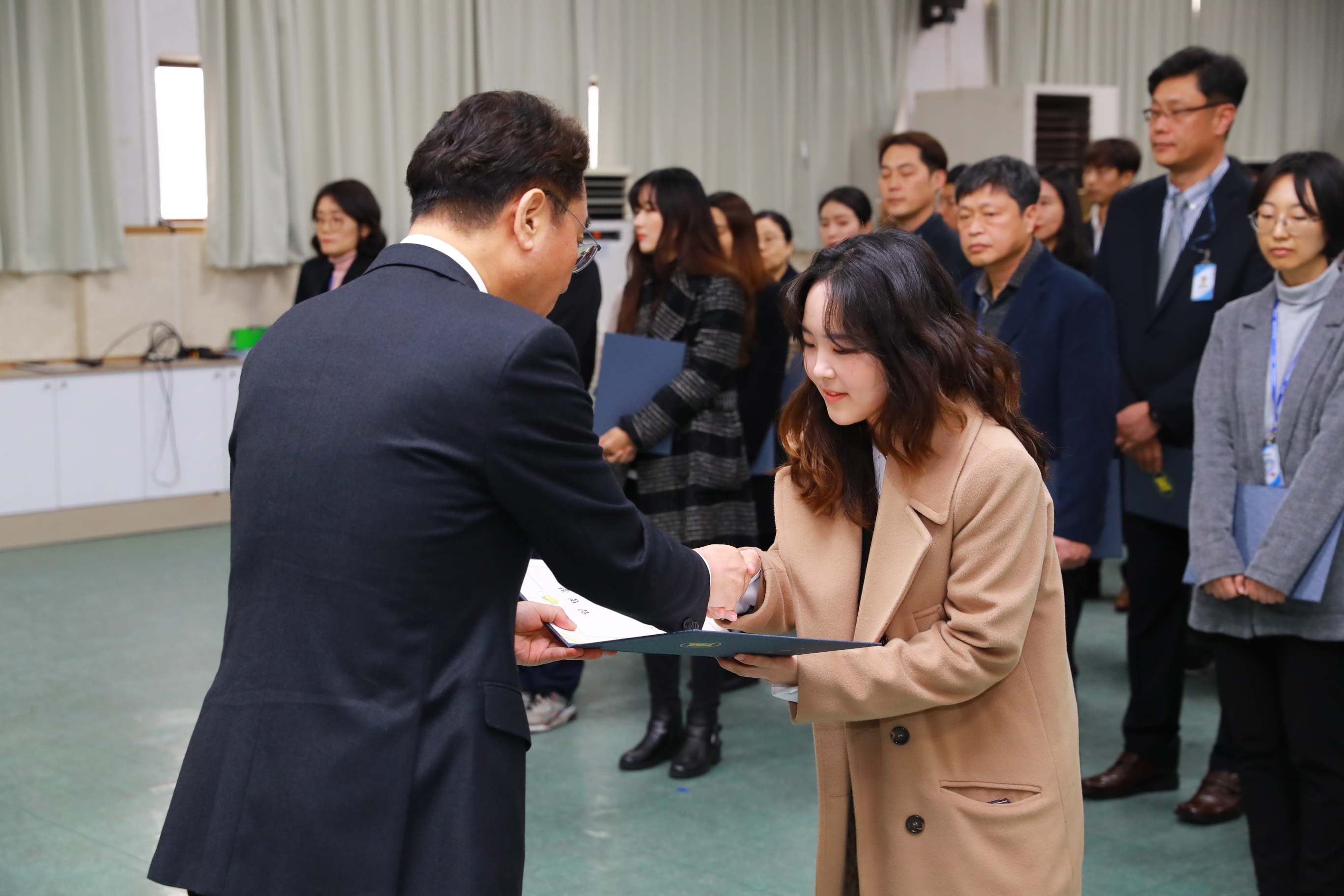 20190107-7급이하 및 신규직원 발령장 수여식  IB1_8560.JPG