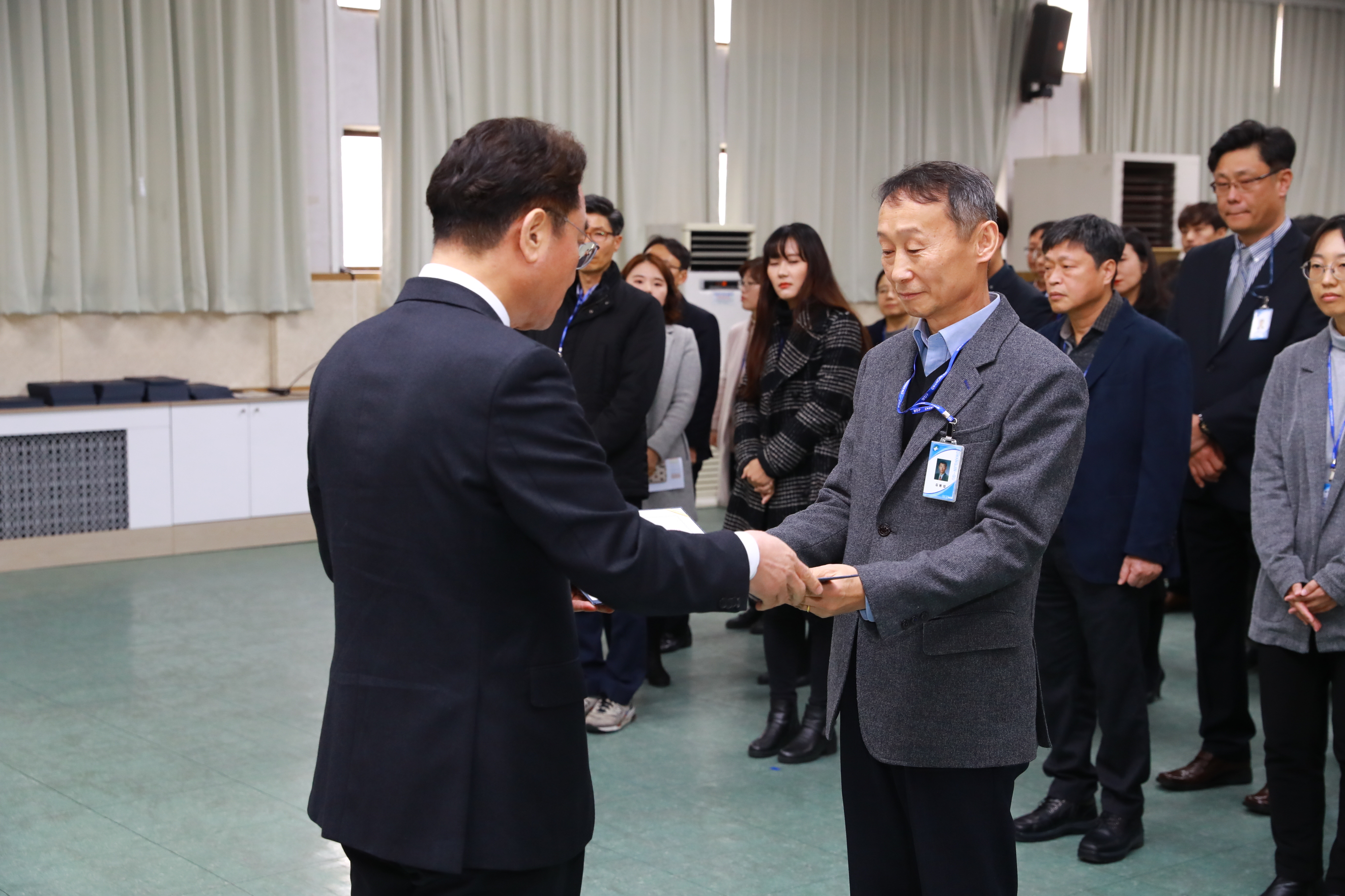 20190107-7급이하 및 신규직원 발령장 수여식  IB1_8079.JPG