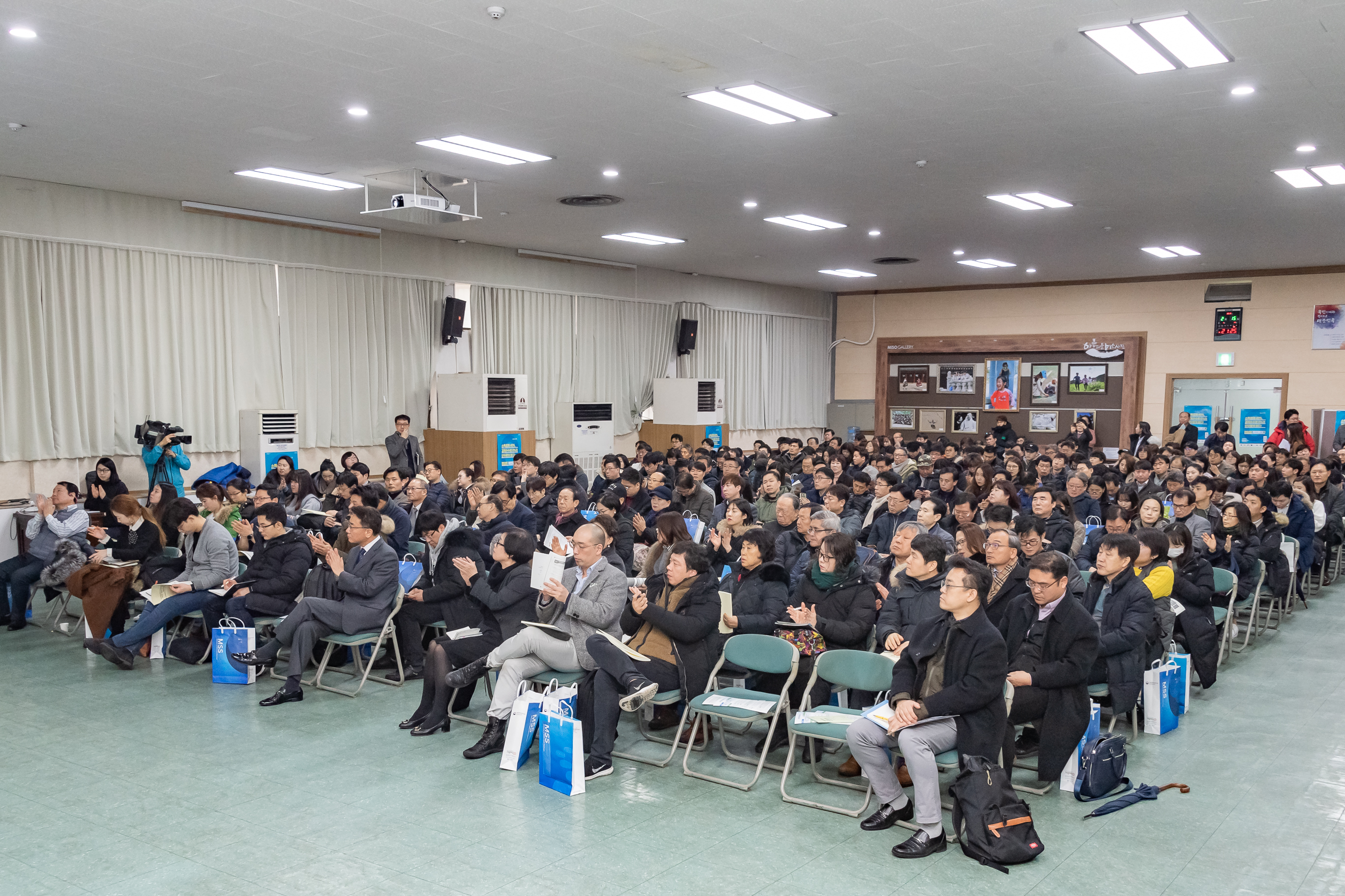 20190215-2019년 중소기업 소상공인 지원시책 설명회 20190215_1228_S_171005.jpg