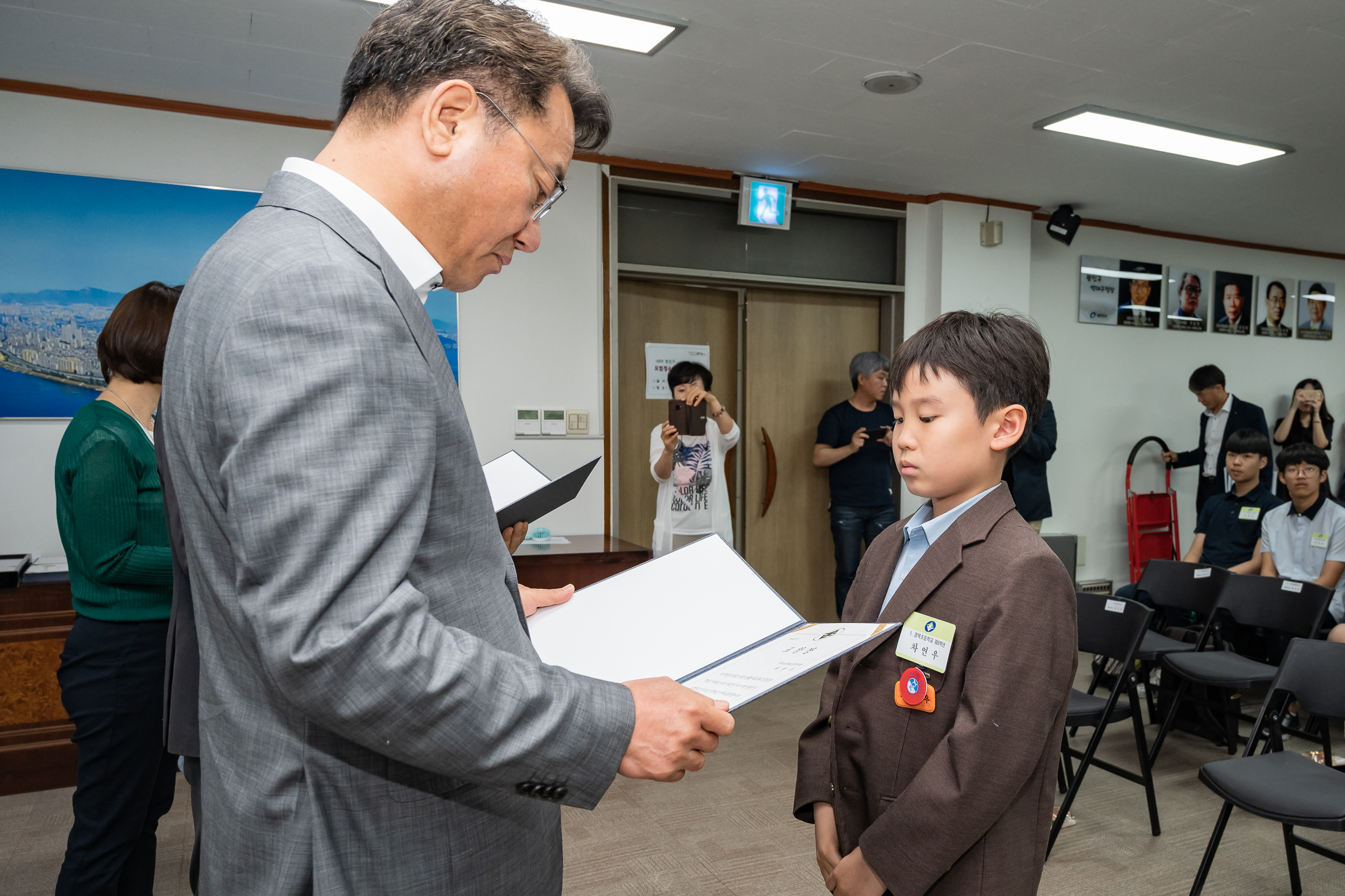 20190516-2019 광진구 모범청소년 표창 수여식 20190516-50012_S_204756.jpg