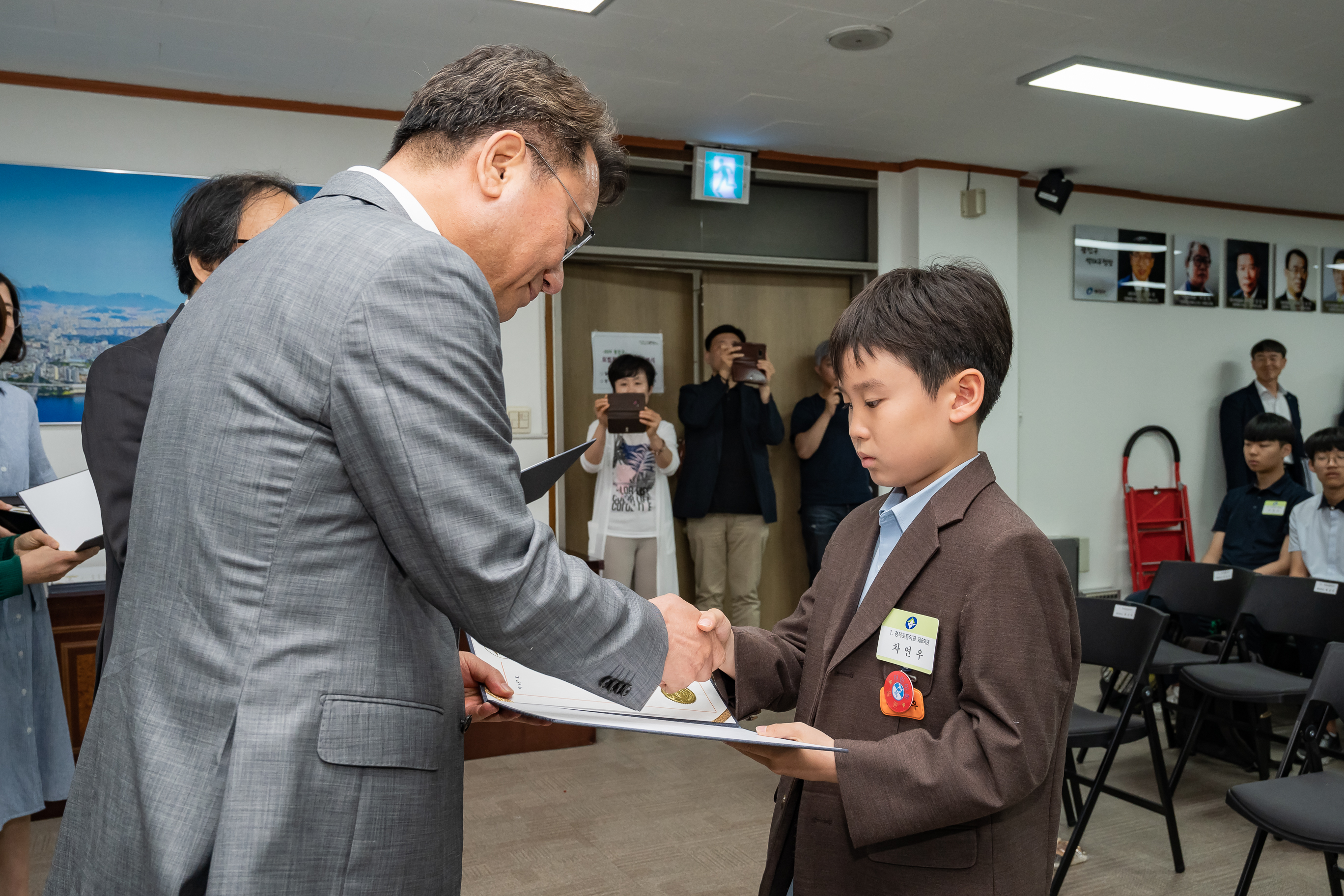 20190516-2019 광진구 모범청소년 표창 수여식 20190516-50018_S_204757.jpg