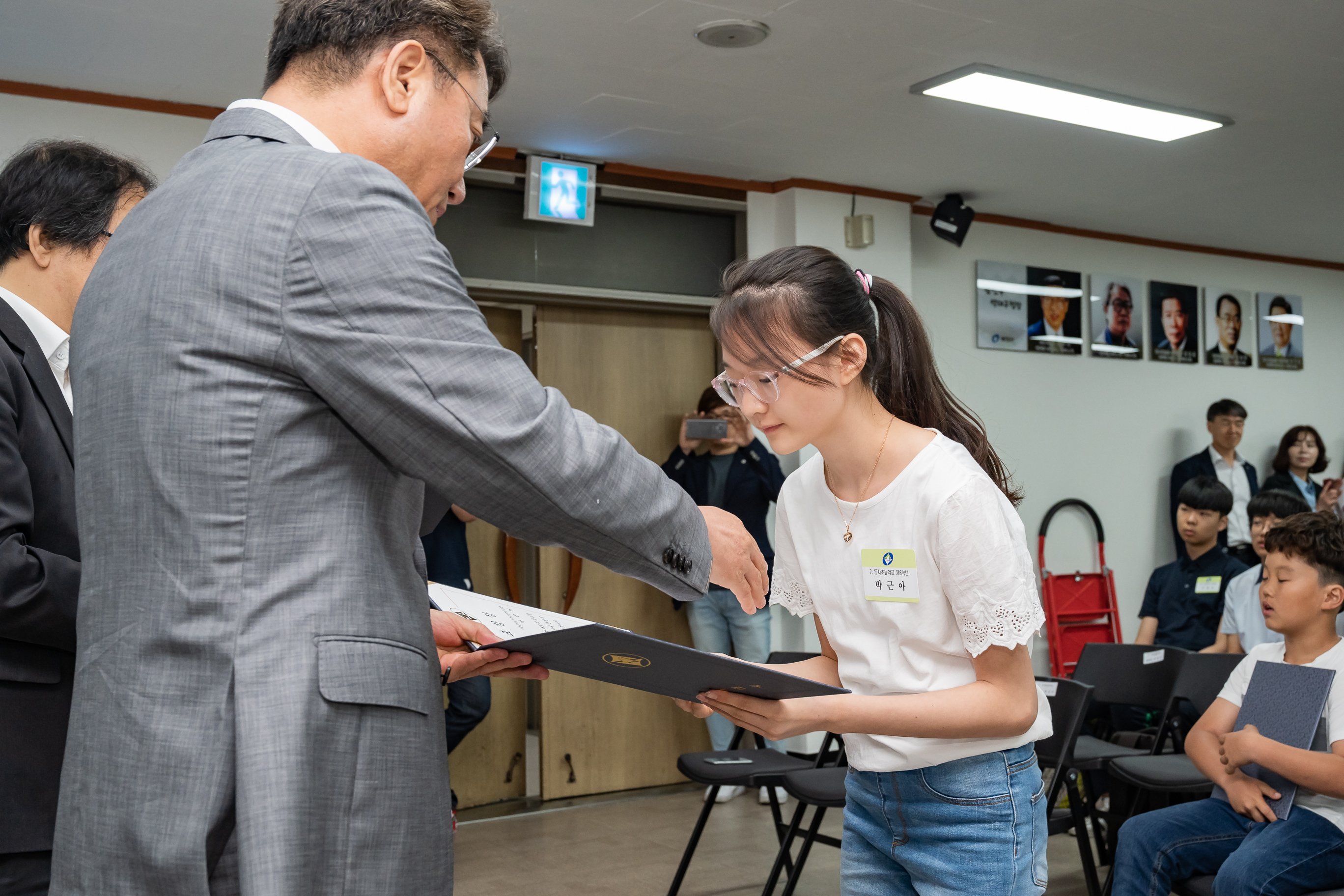 20190516-2019 광진구 모범청소년 표창 수여식 20190516-50074_S_204802.jpg