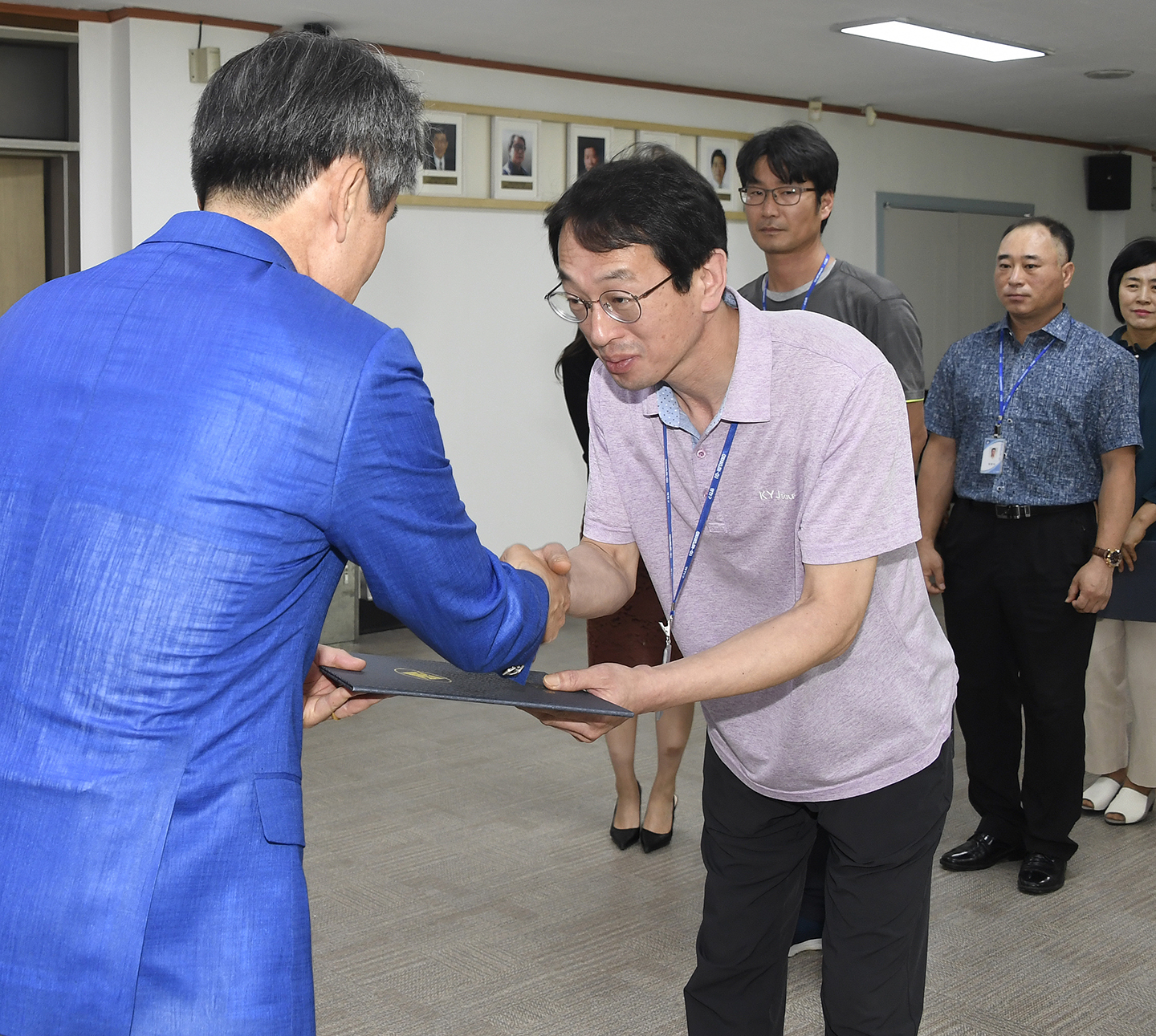 20180625-2018년 상반기 우수직원 표창 전수식 174197.jpg