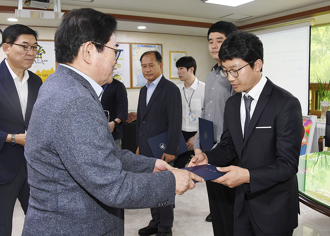 20170705-서울동화축제 협조기관 및 실무자 표창 157809.jpg