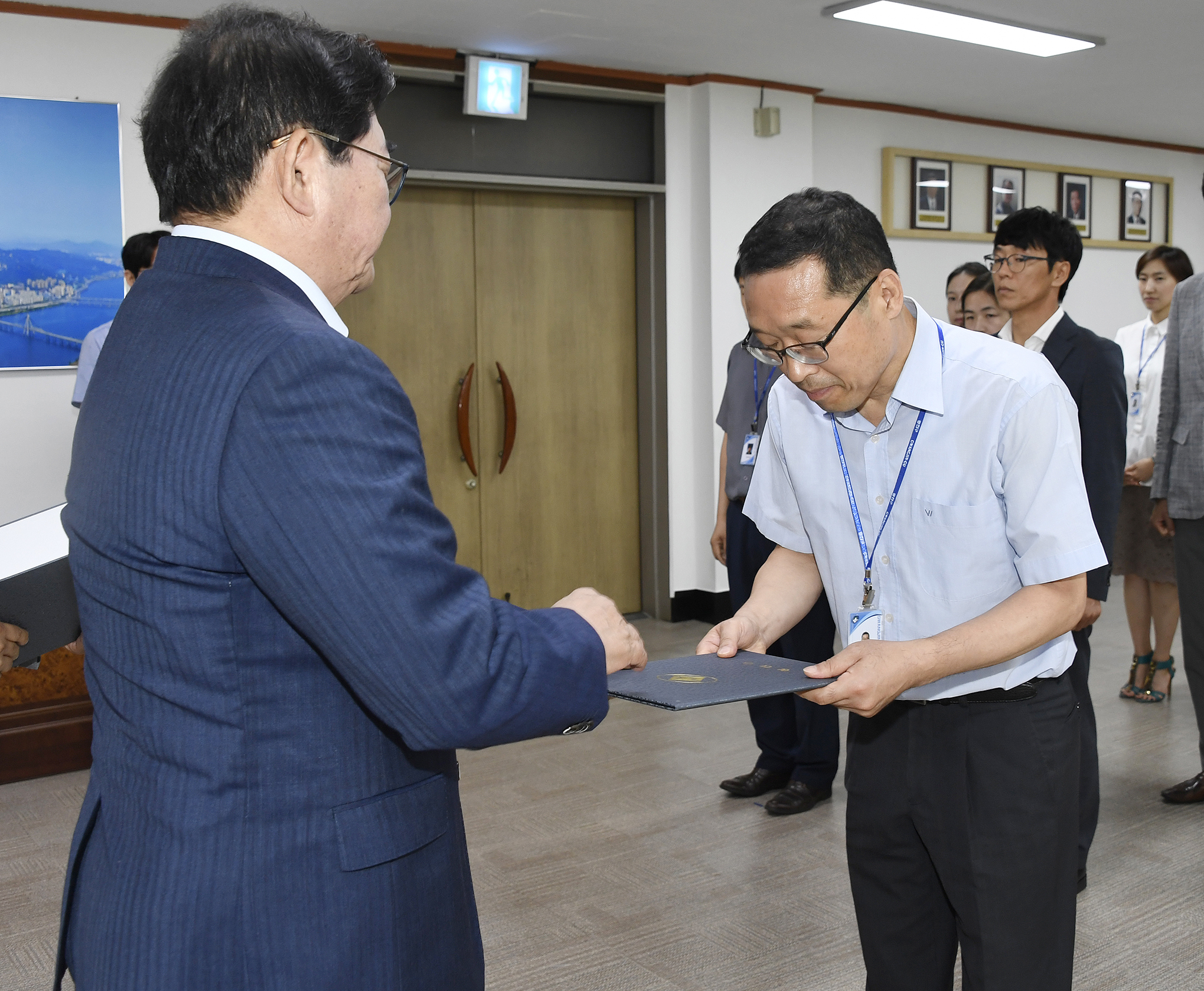 20170721-하반기 일반직공무원 전보 발령장 수여 158660.jpg