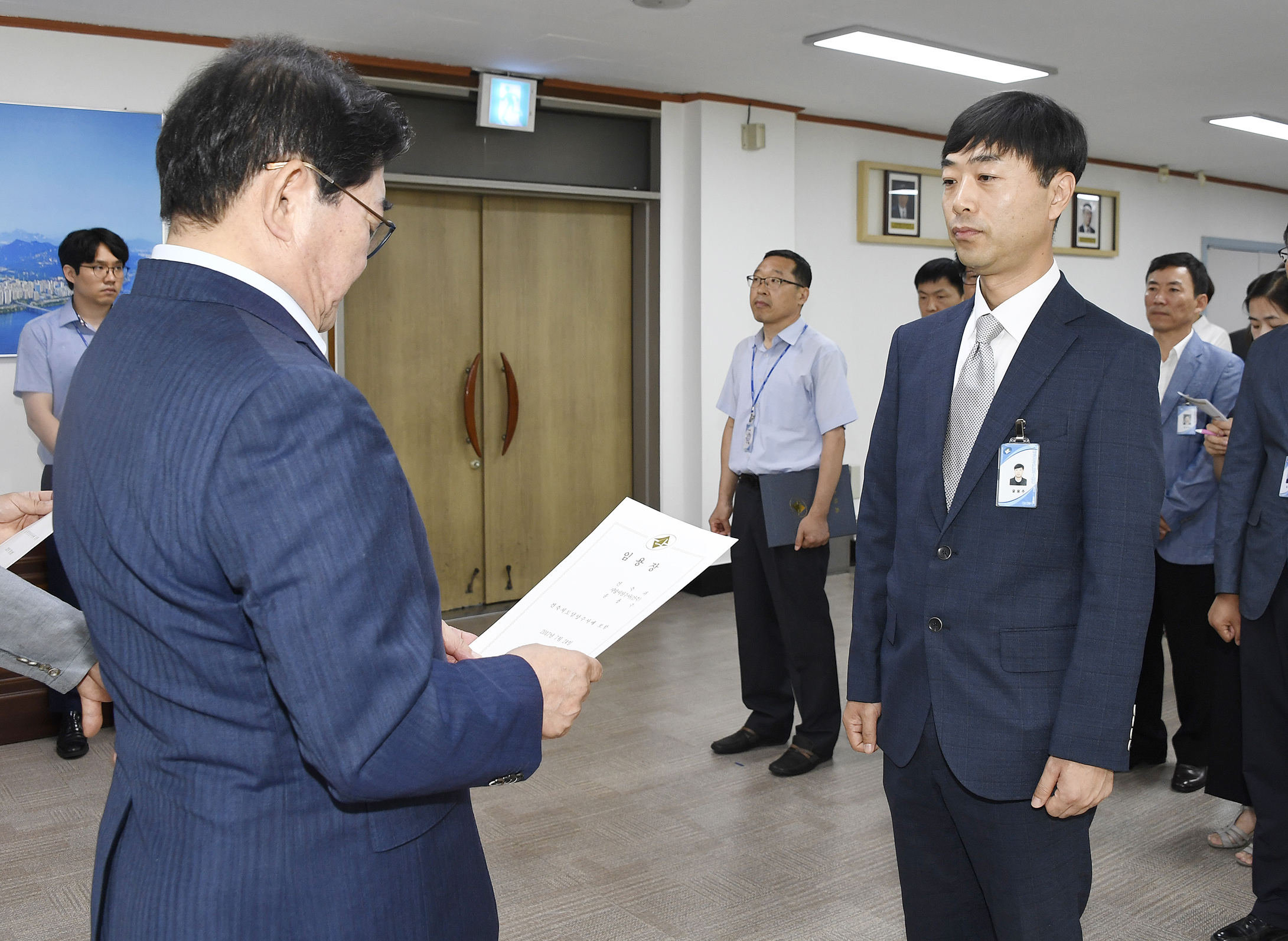 20170721-하반기 일반직공무원 전보 발령장 수여 158704.jpg