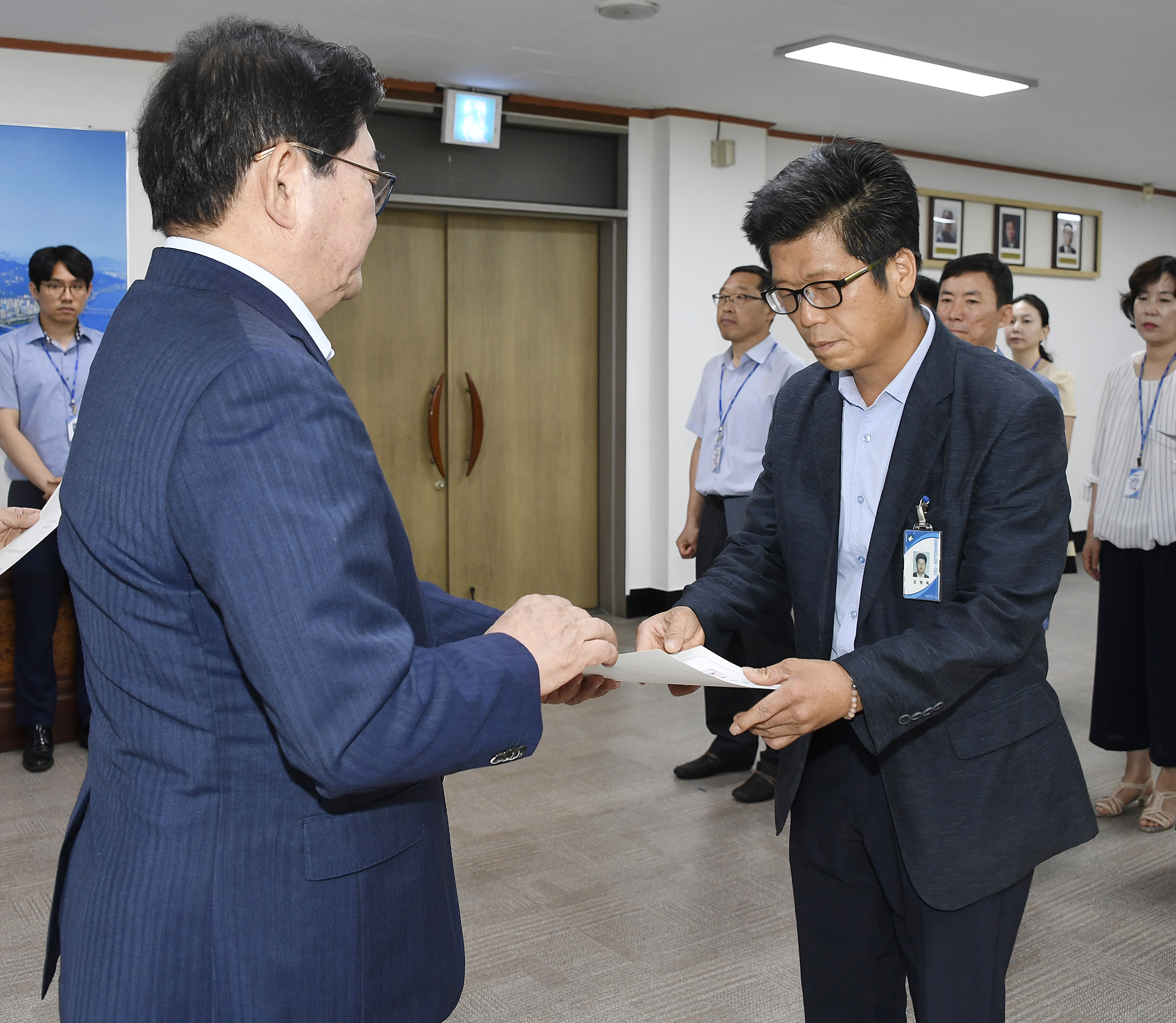 20170721-하반기 일반직공무원 전보 발령장 수여 158708.jpg