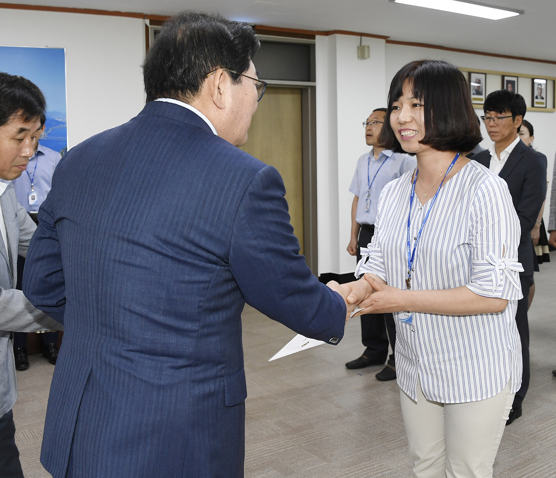 20170721-하반기 일반직공무원 전보 발령장 수여 158742.jpg