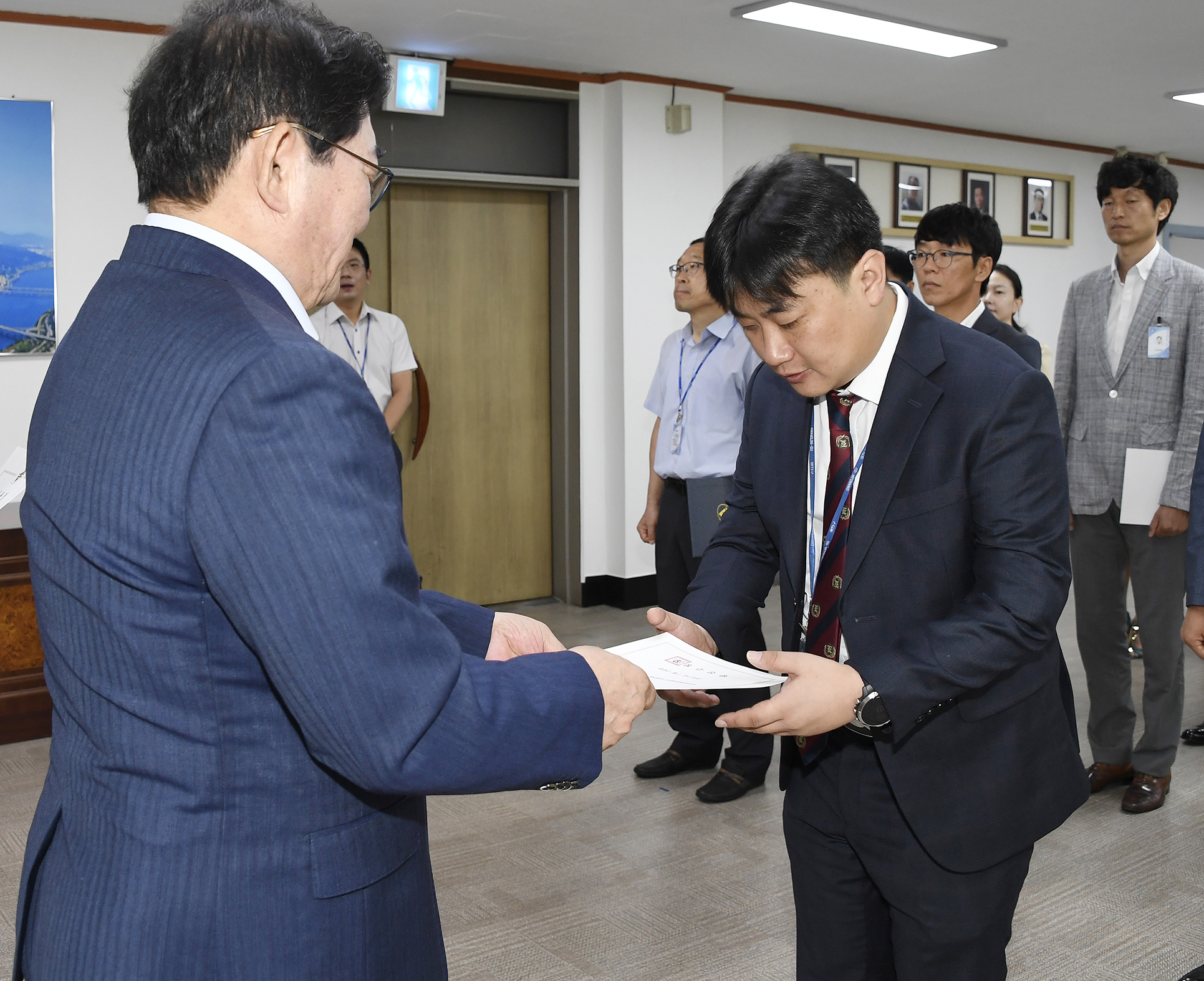 20170721-하반기 일반직공무원 전보 발령장 수여 158753.jpg