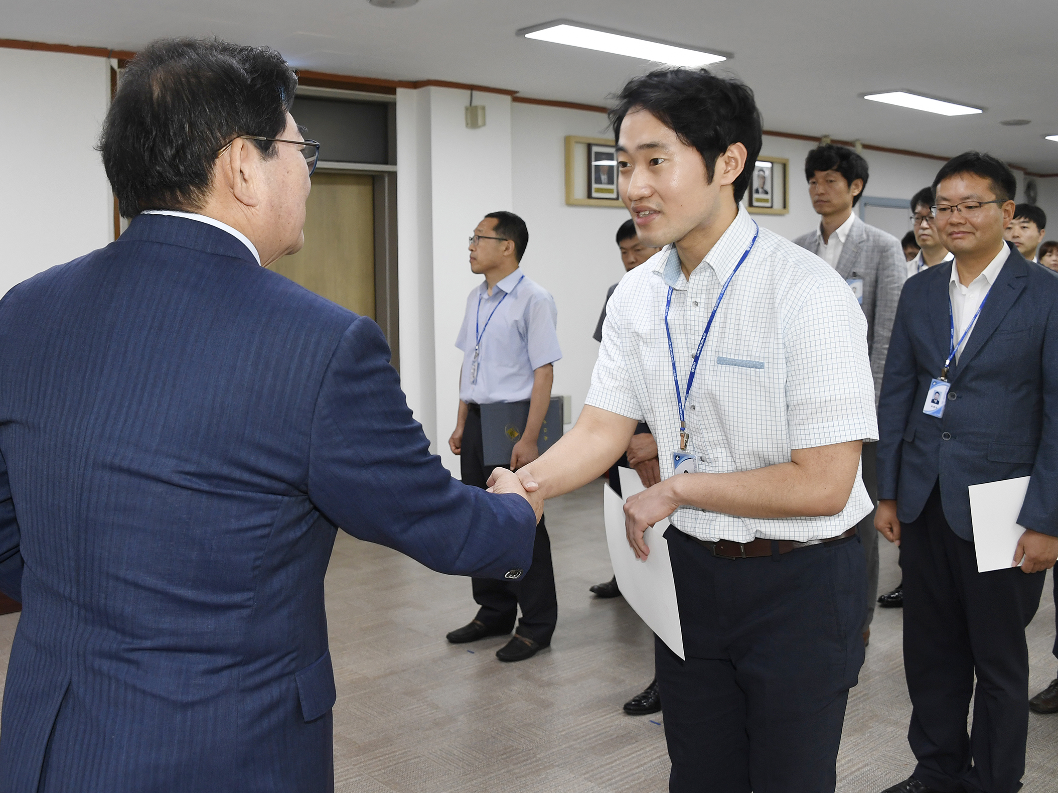 20170721-하반기 일반직공무원 전보 발령장 수여 158759.jpg