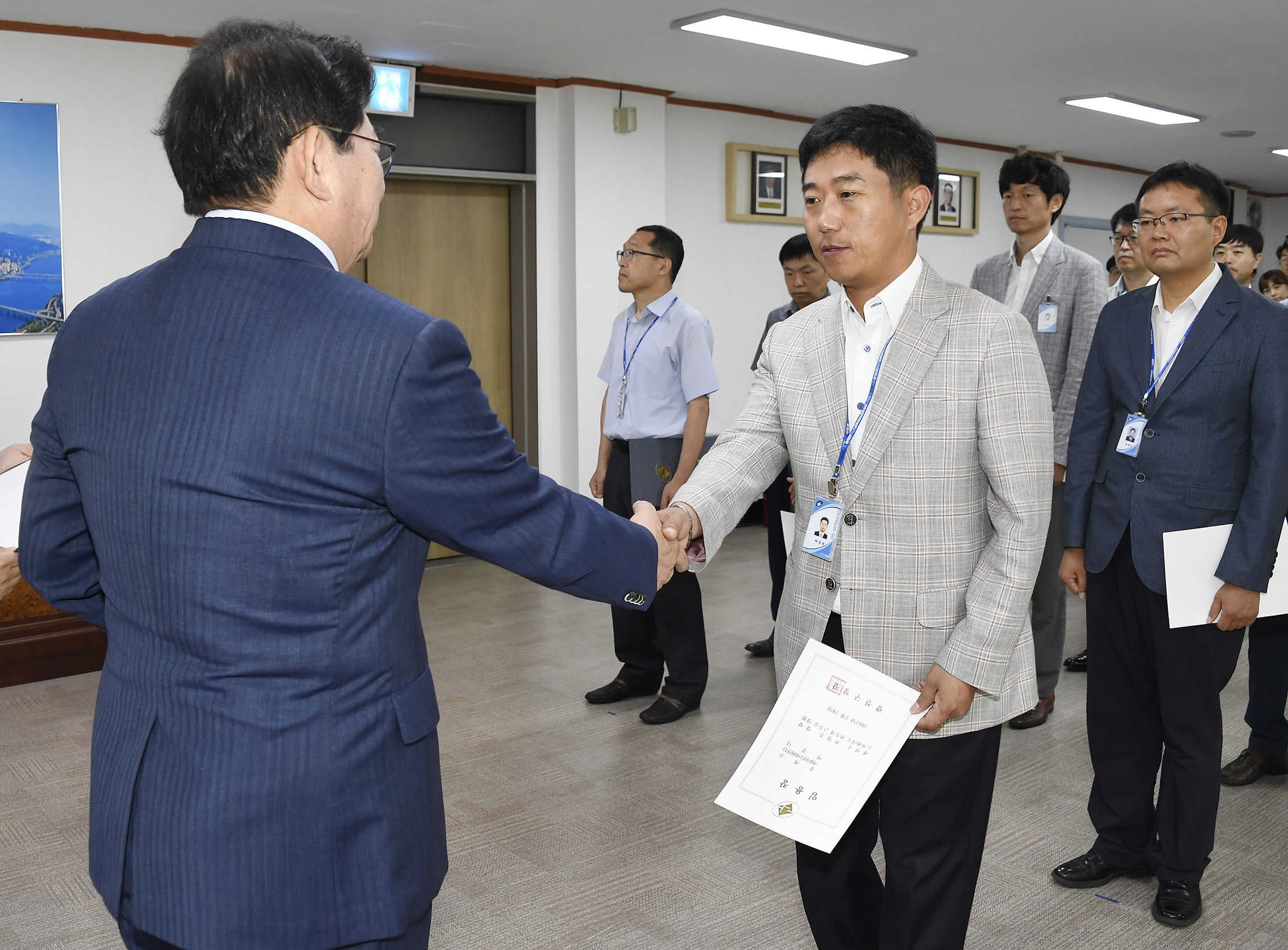 20170721-하반기 일반직공무원 전보 발령장 수여 158768.jpg