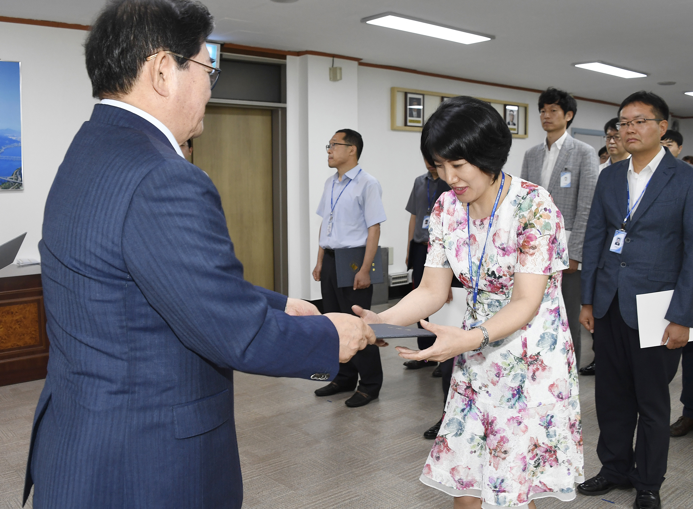 20170721-하반기 일반직공무원 전보 발령장 수여 158770.jpg