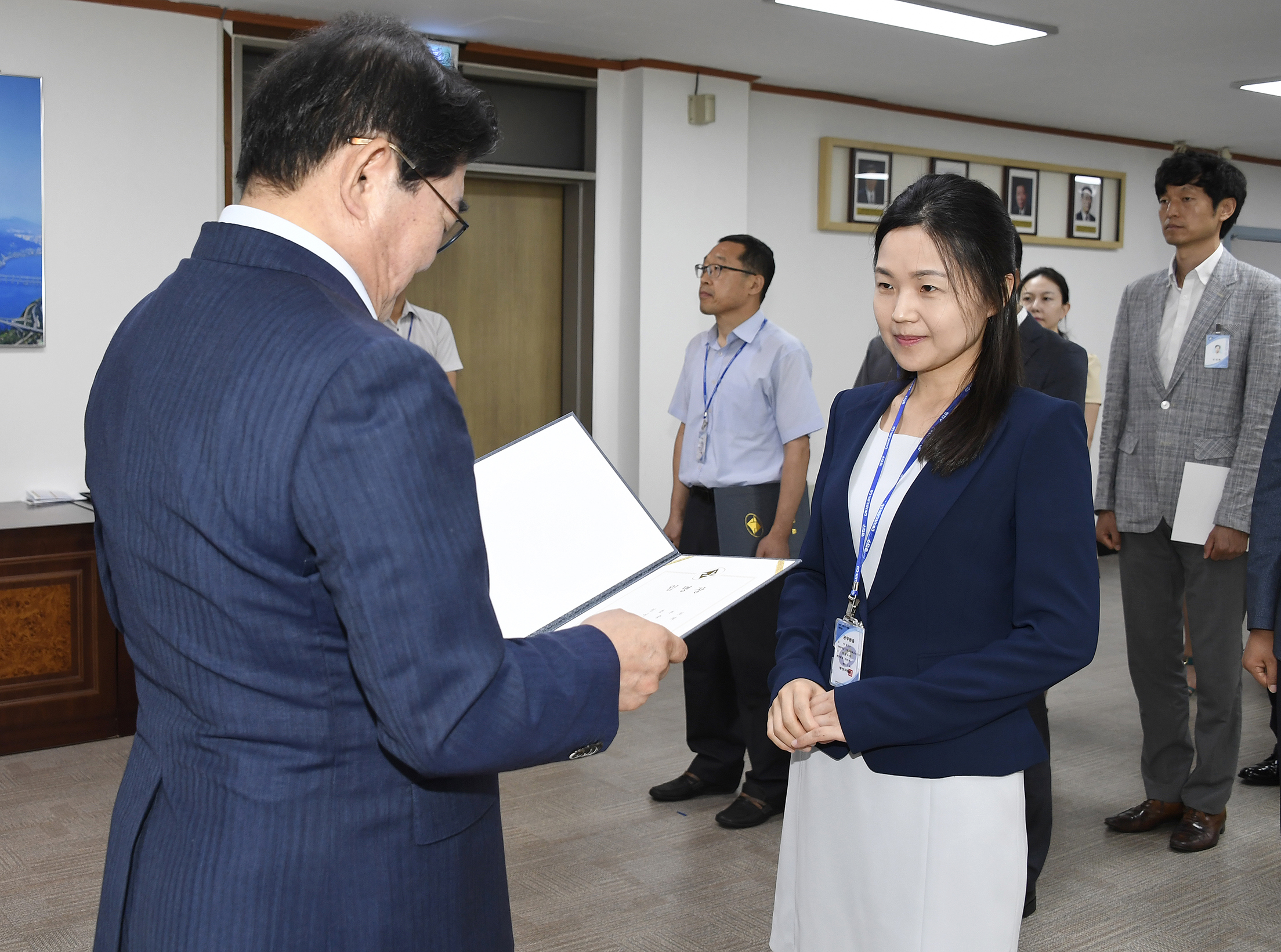 20170721-하반기 일반직공무원 전보 발령장 수여 158798.jpg