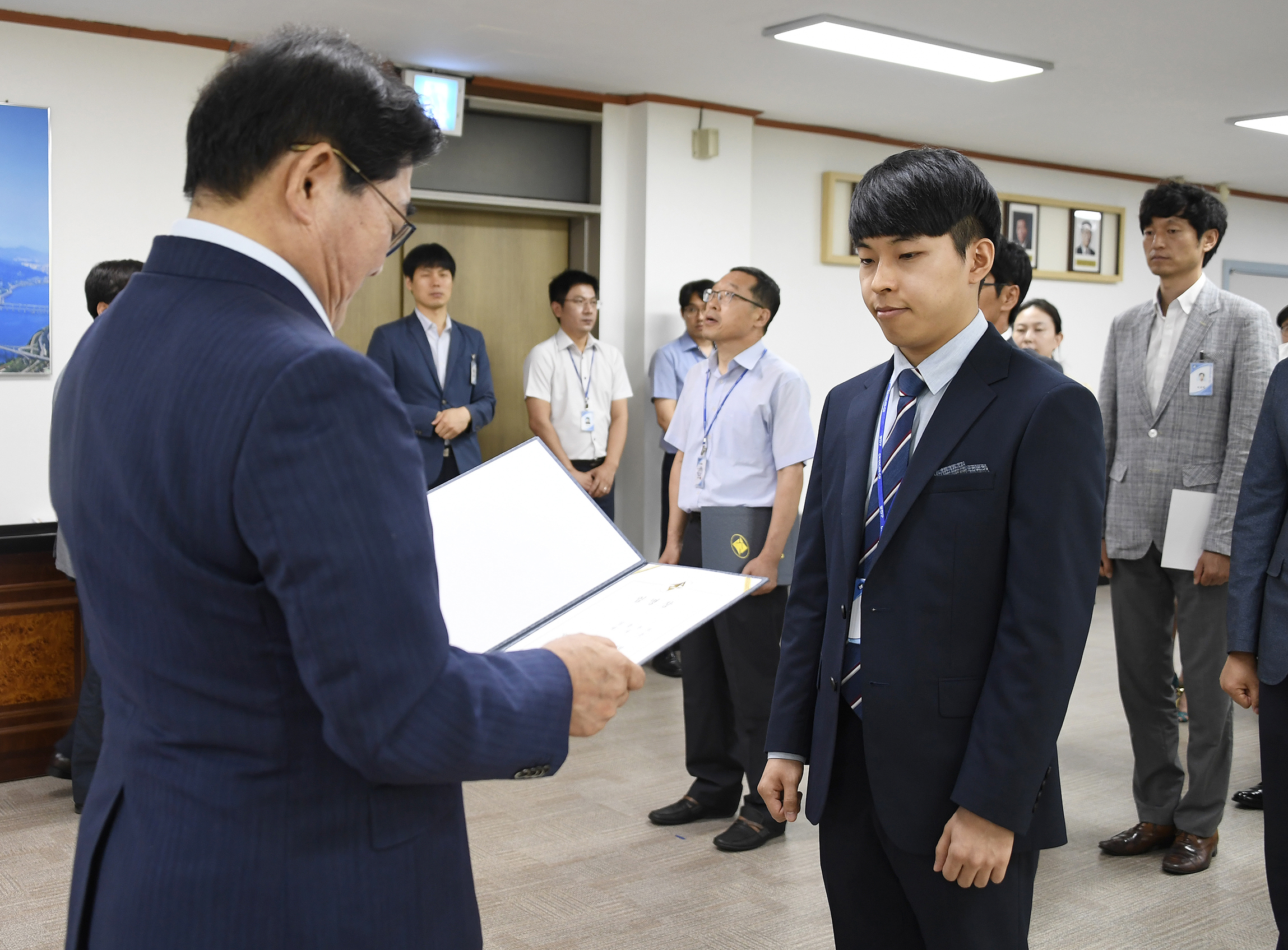 20170721-하반기 일반직공무원 전보 발령장 수여 158810.jpg