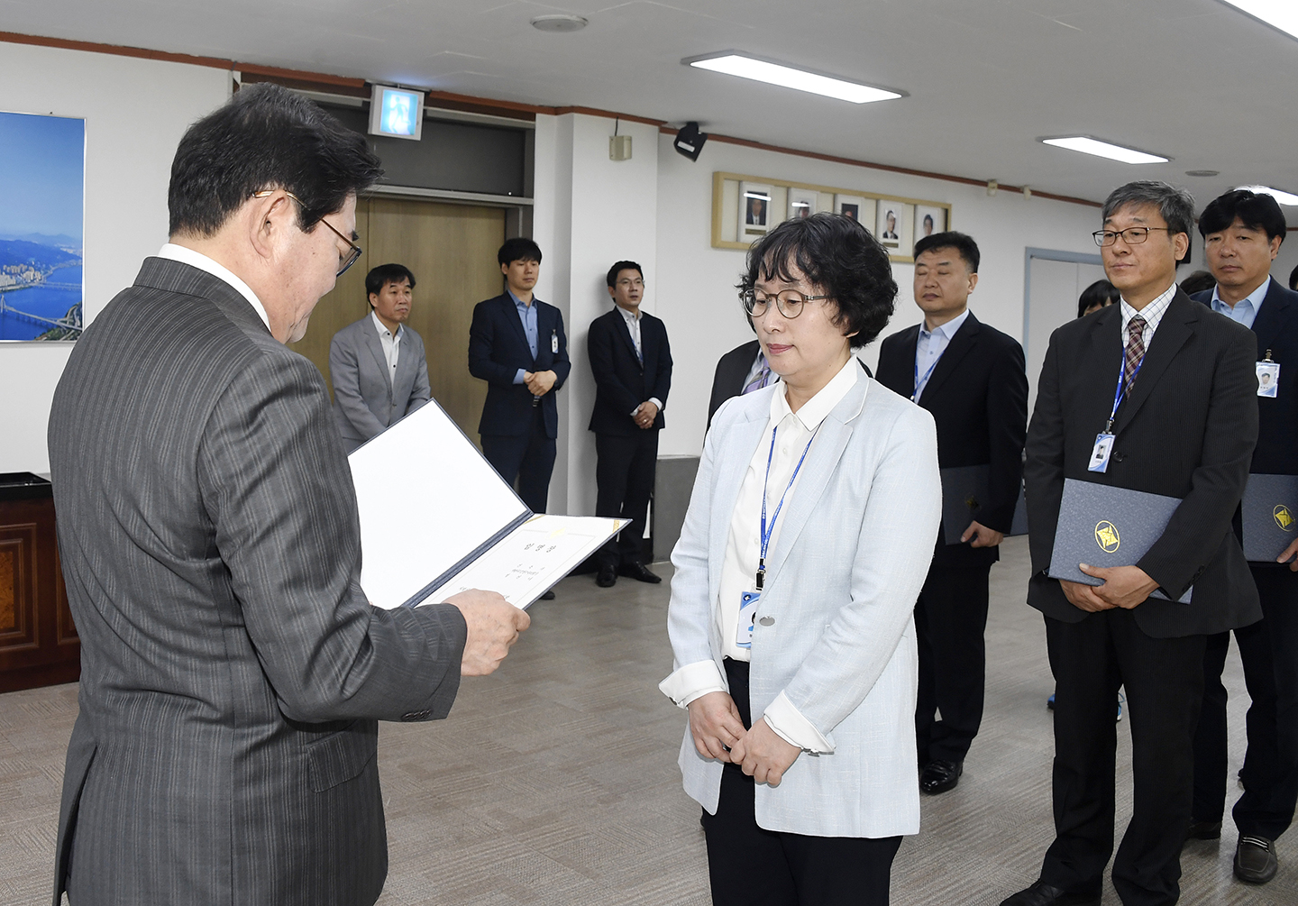 20180502-근속승진자 임용장 수여 172778.jpg