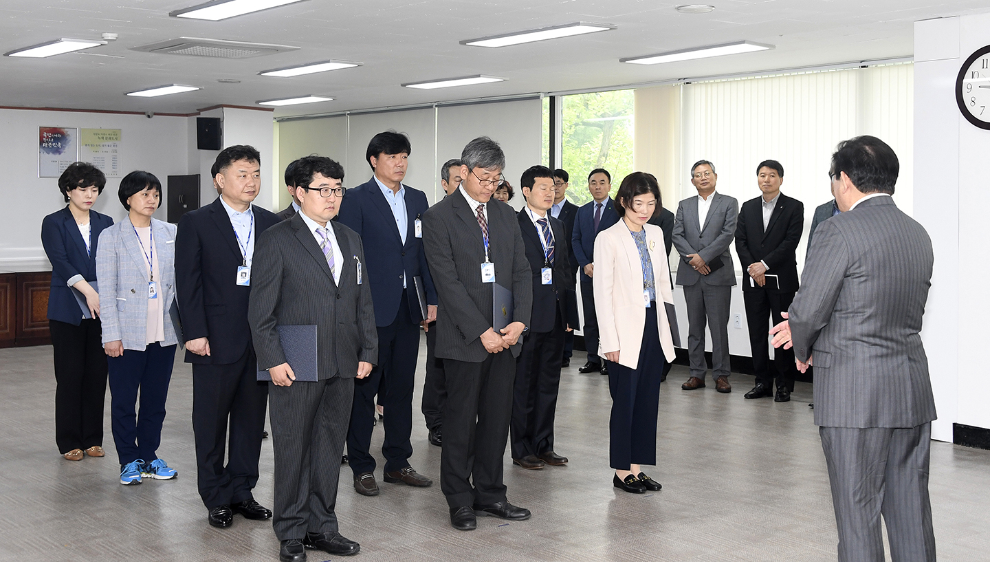 20180502-근속승진자 임용장 수여 172788.jpg