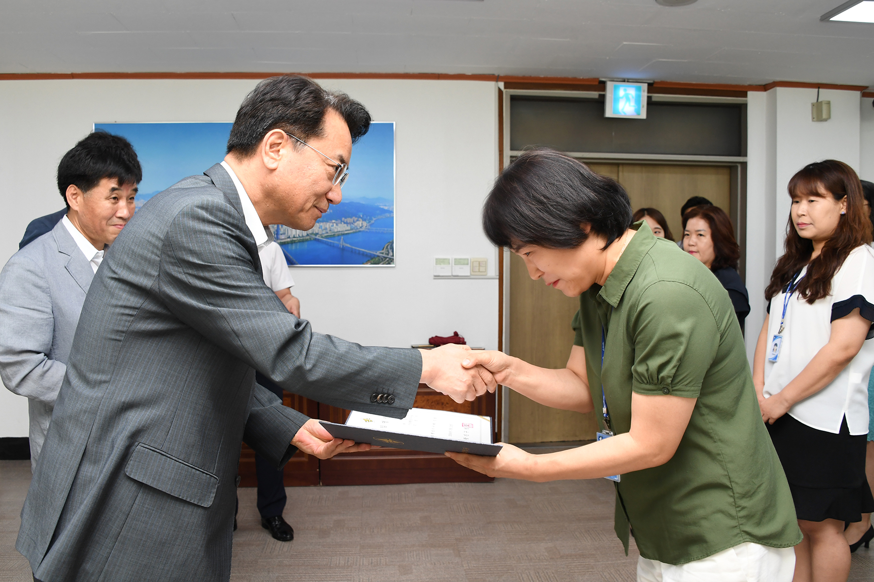 20180713-하반기 6급이하 승진자 임명장 수여식 174418.jpg