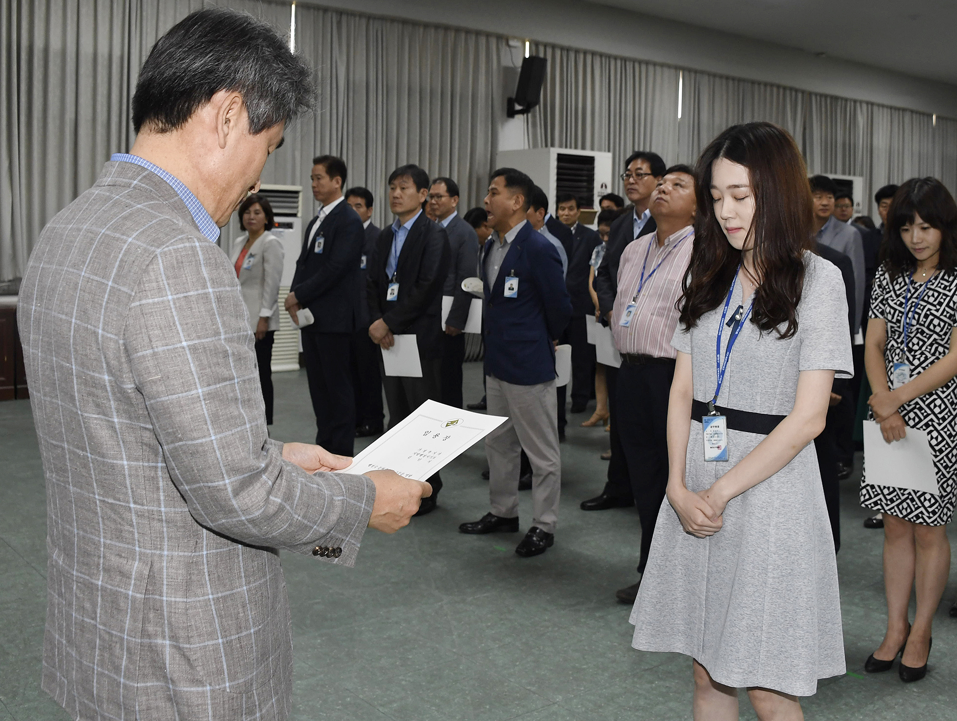 20170629-2017년 하반기 정기인사발령 발령장 수여 158276.jpg