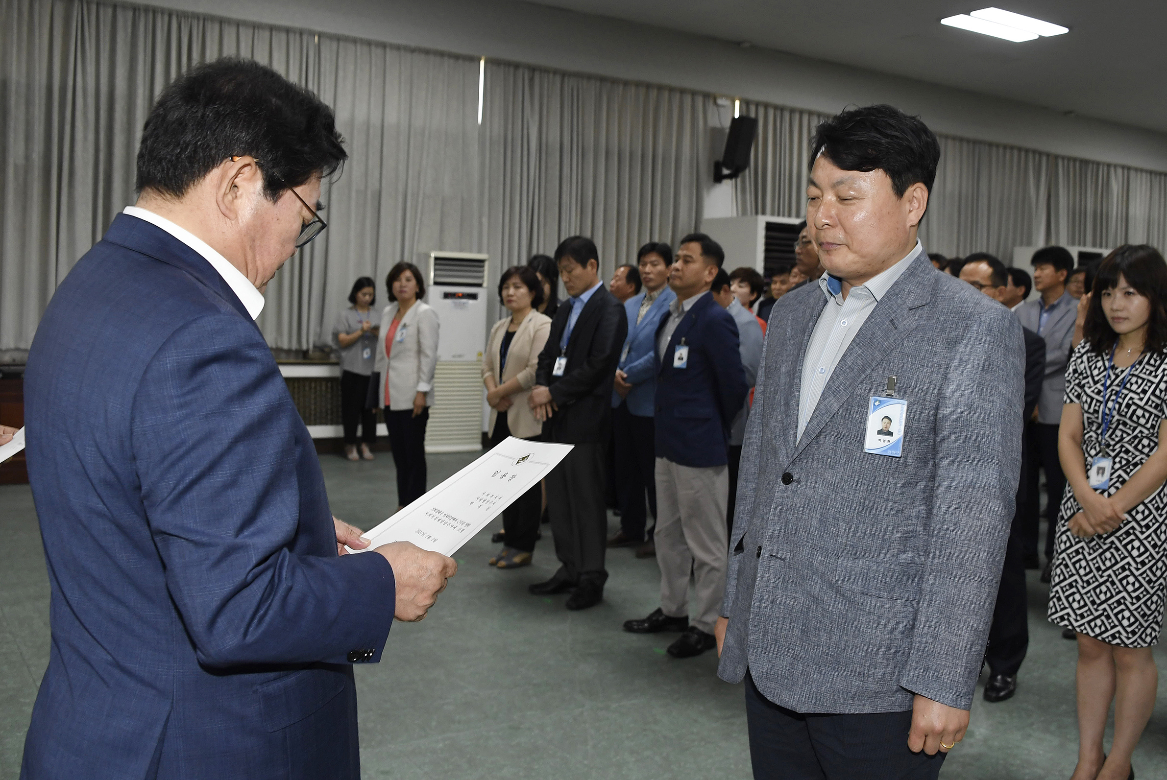 20170629-2017년 하반기 정기인사발령 발령장 수여 157958.jpg