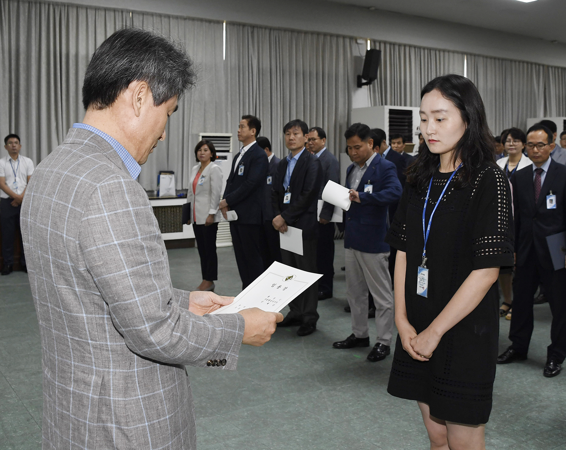 20170629-2017년 하반기 정기인사발령 발령장 수여 158287.jpg