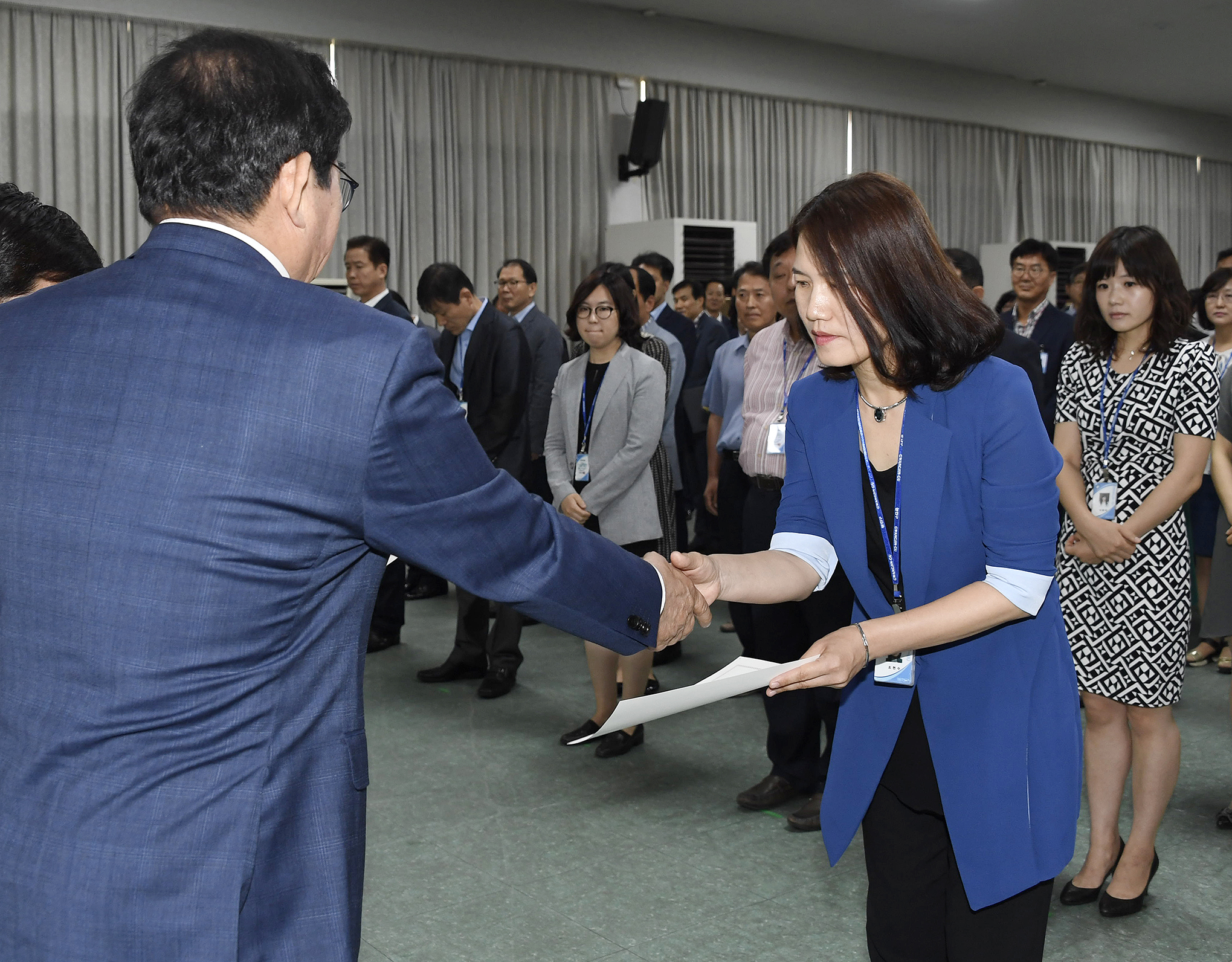 20170629-2017년 하반기 정기인사발령 발령장 수여 158051.jpg