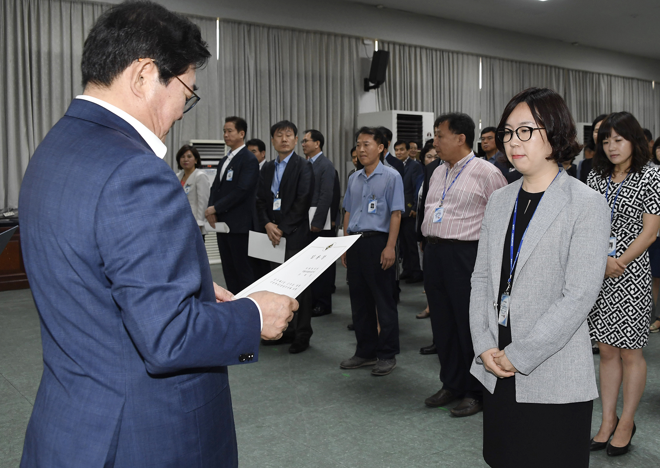 20170629-2017년 하반기 정기인사발령 발령장 수여 158052.jpg